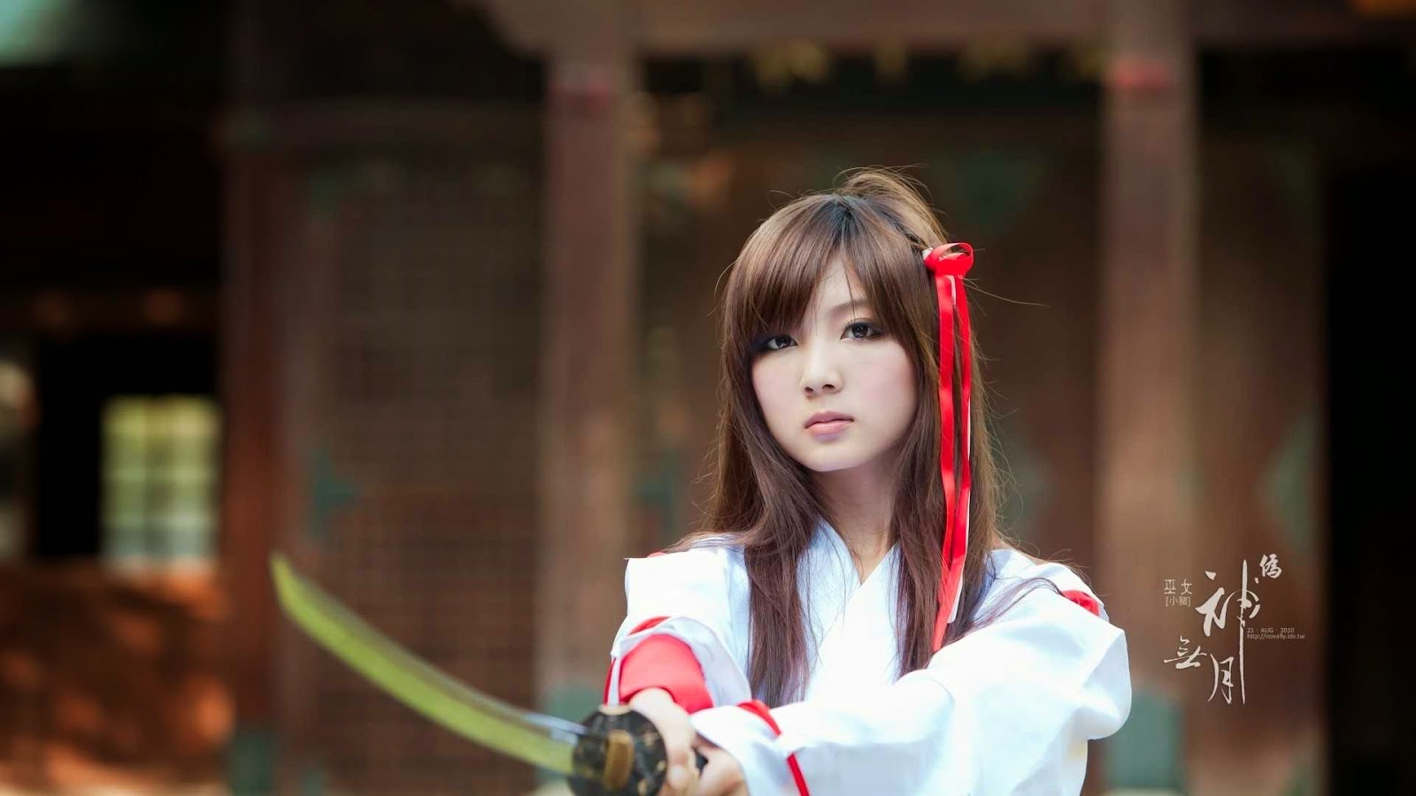 Asian Girl With Sword - HD Wallpaper 