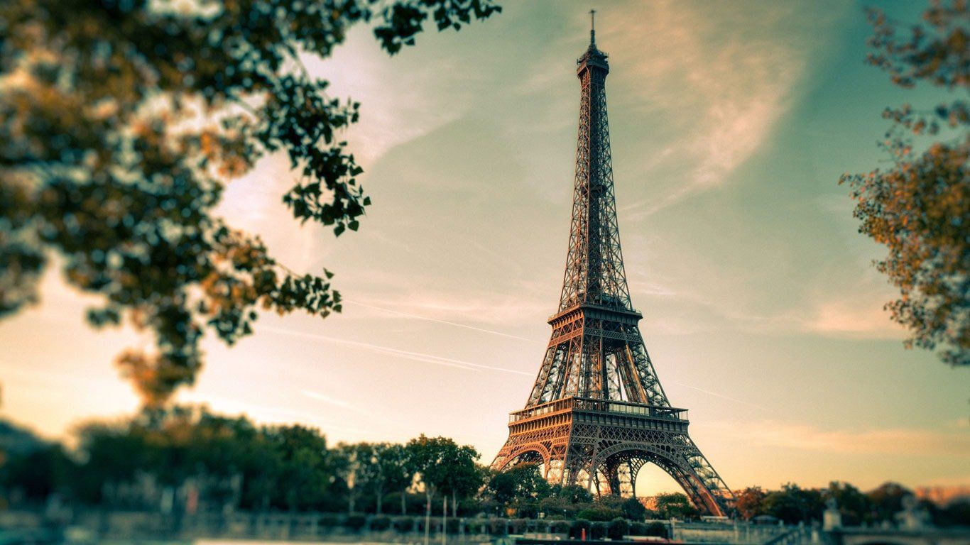 Laptop Wallpapers - Eiffel Tower - HD Wallpaper 