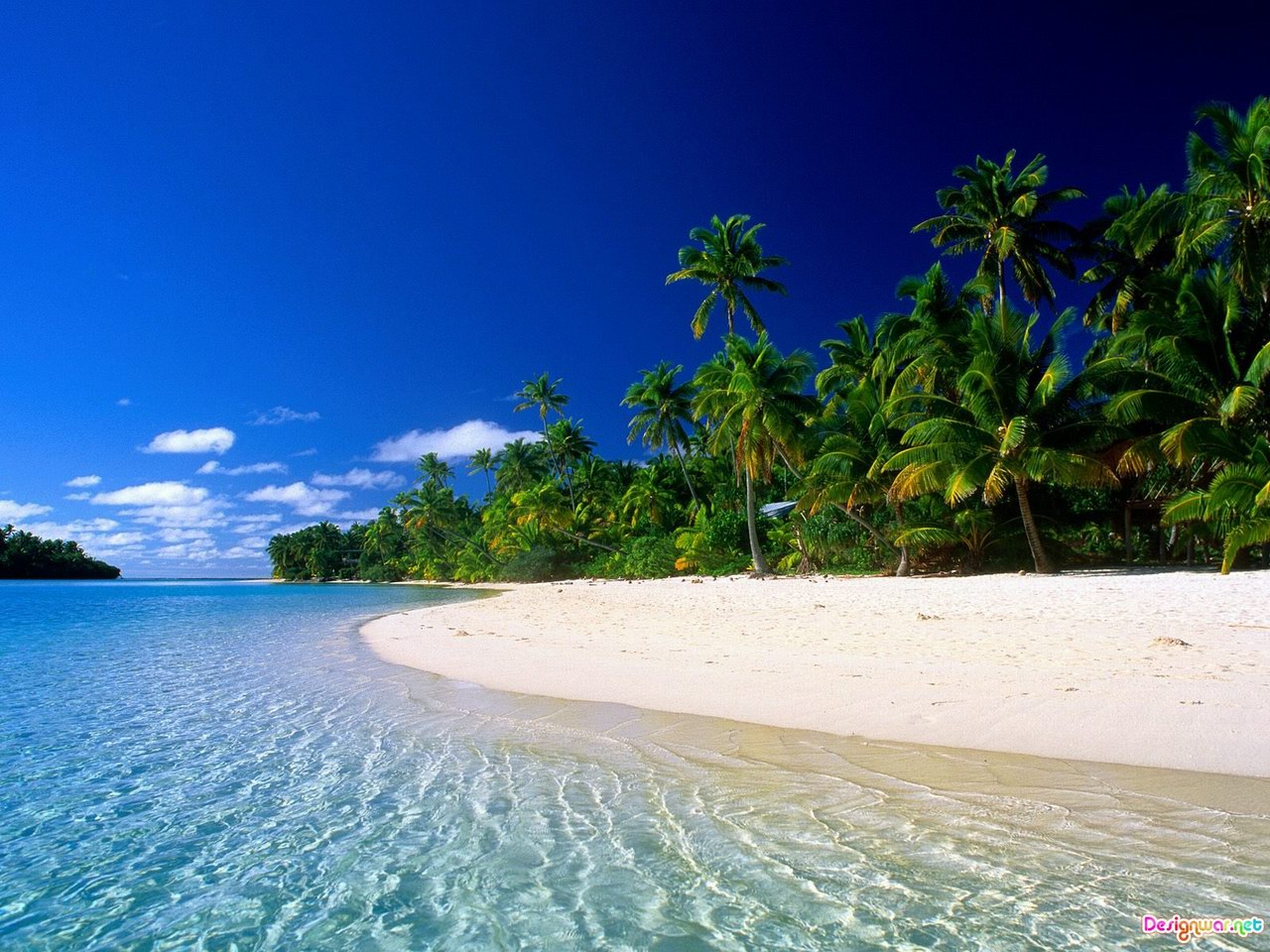 Beautiful Beach - HD Wallpaper 
