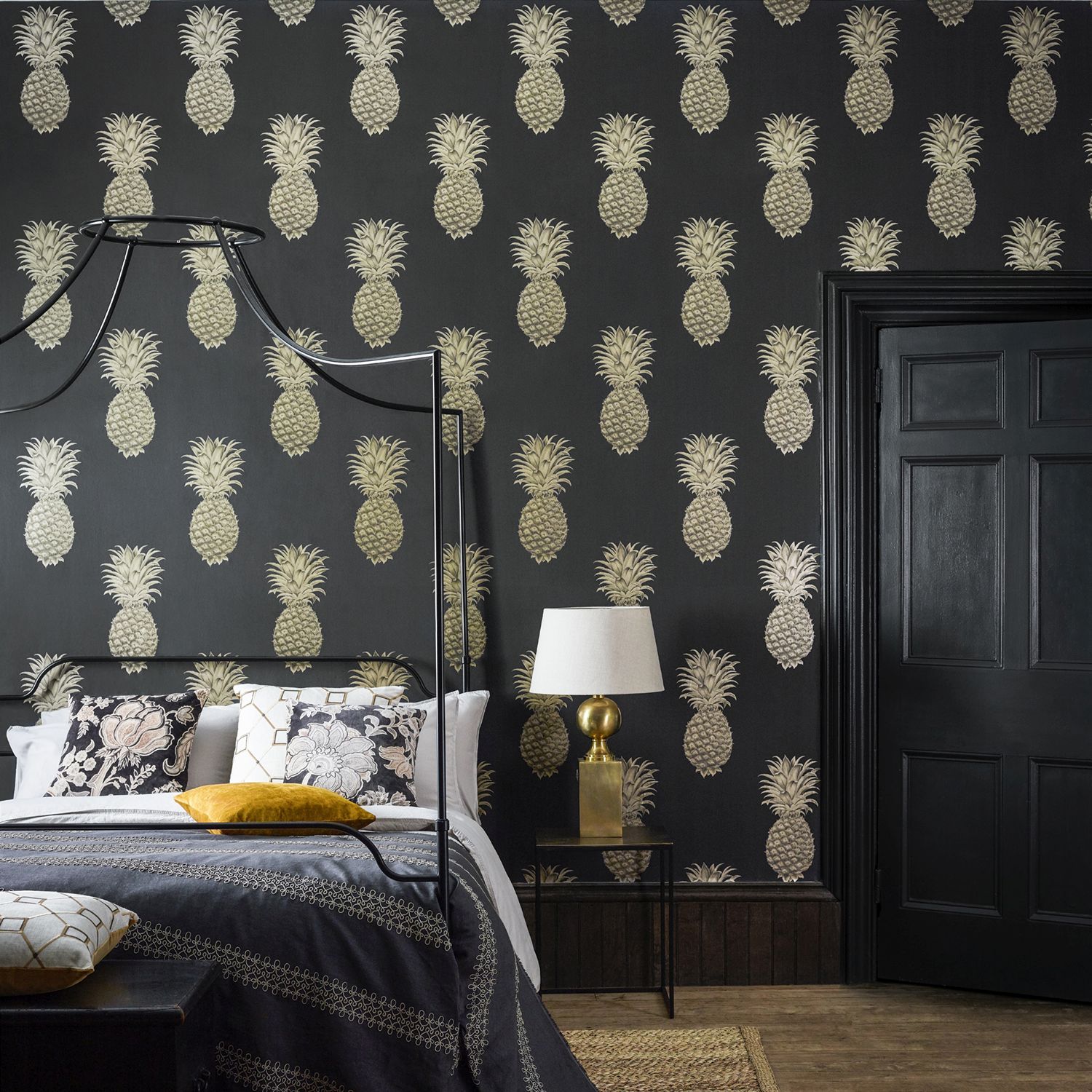 Black And Gold Bedroom Wallpaper Pineapple By Graphite - Sanderson Pineapple Royale - HD Wallpaper 