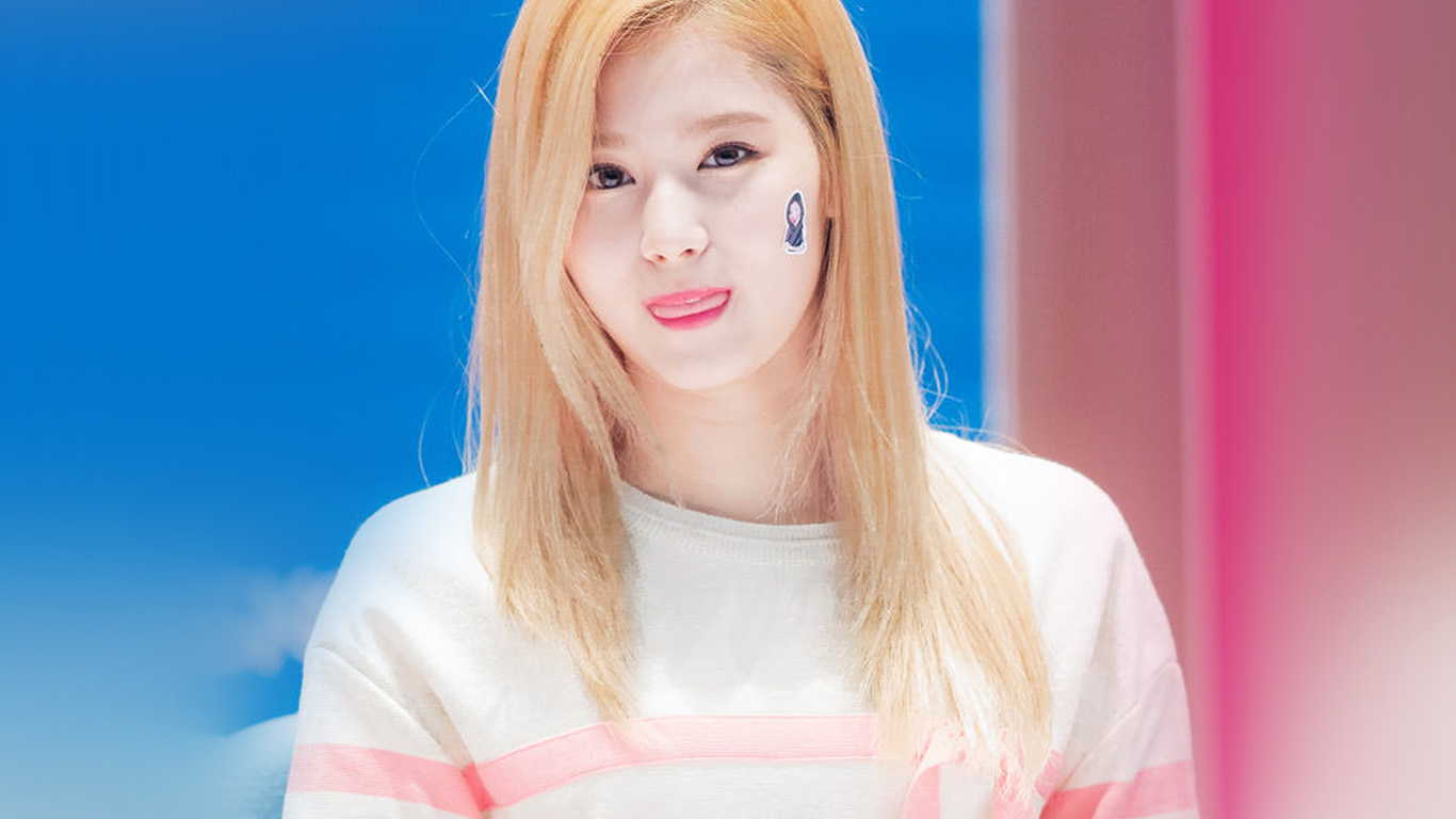 Twice Sana Wallpaper Phone Hd - HD Wallpaper 