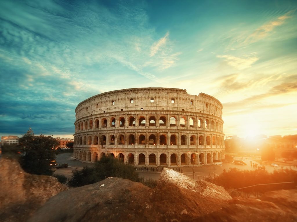 Colosseo In Rome During Sunset - Colosseum - HD Wallpaper 