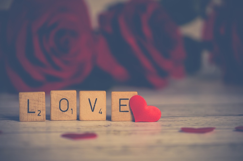 Love Wallpaper - Powerpoint Love Theme Background - HD Wallpaper 