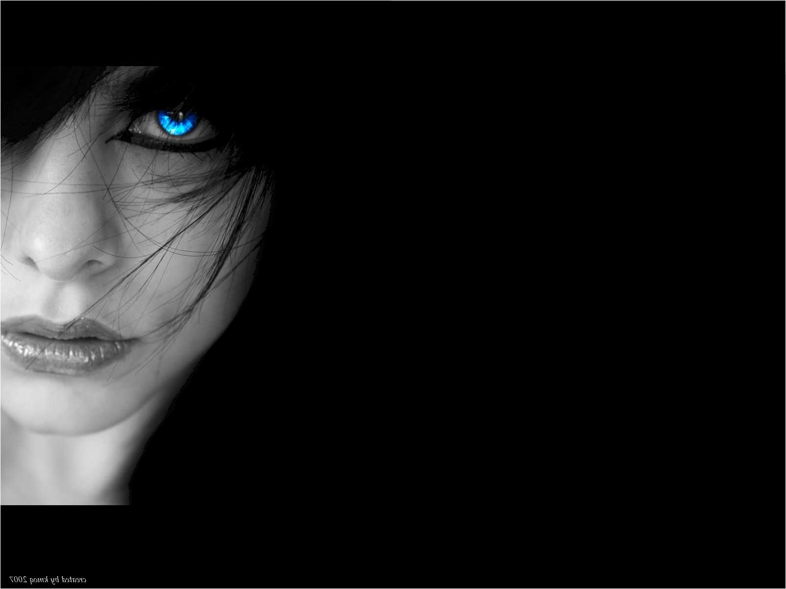 Danger High Quality Wallpaper - Red And Blue Eyes - HD Wallpaper 