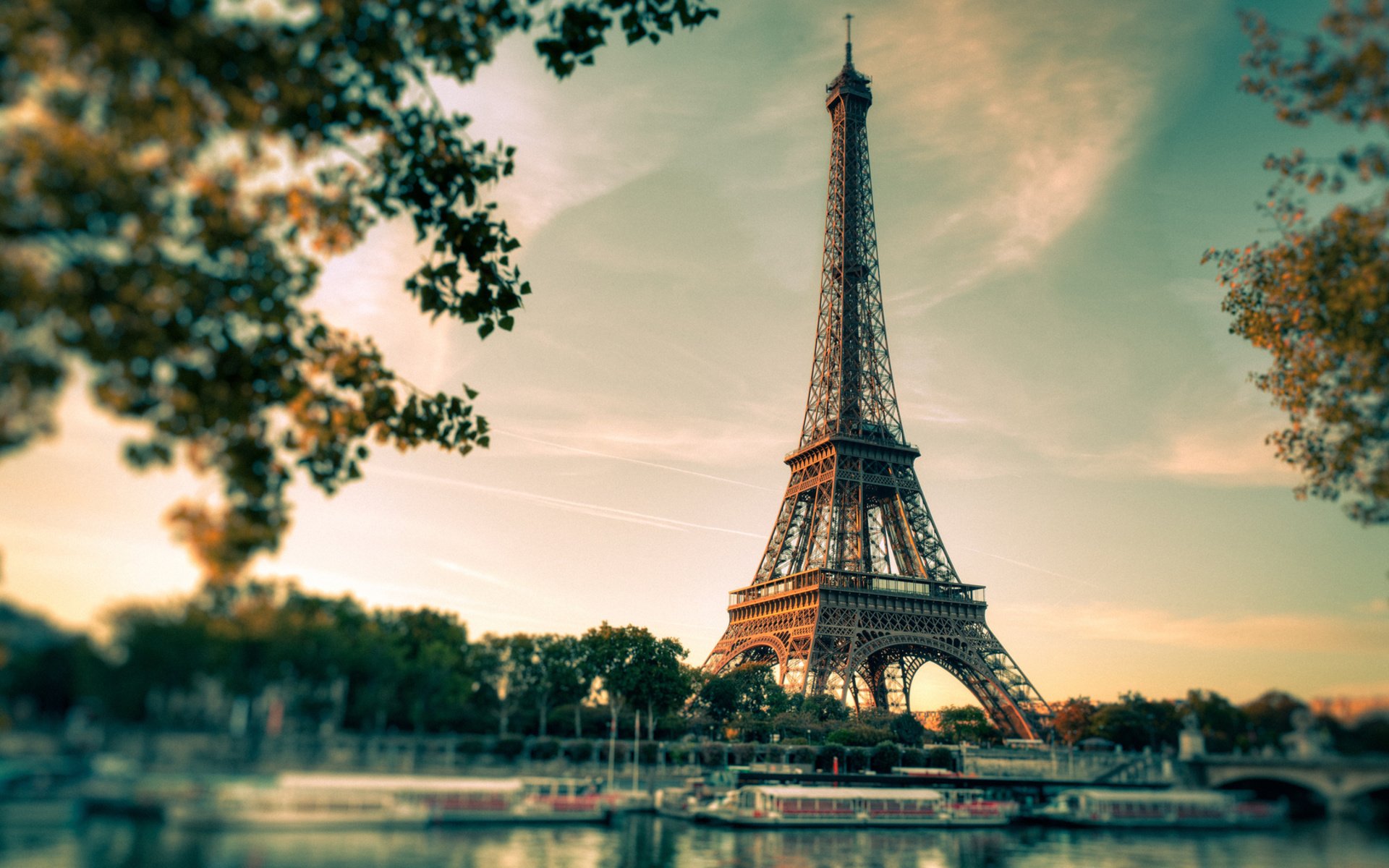 Eiffel Tower - HD Wallpaper 