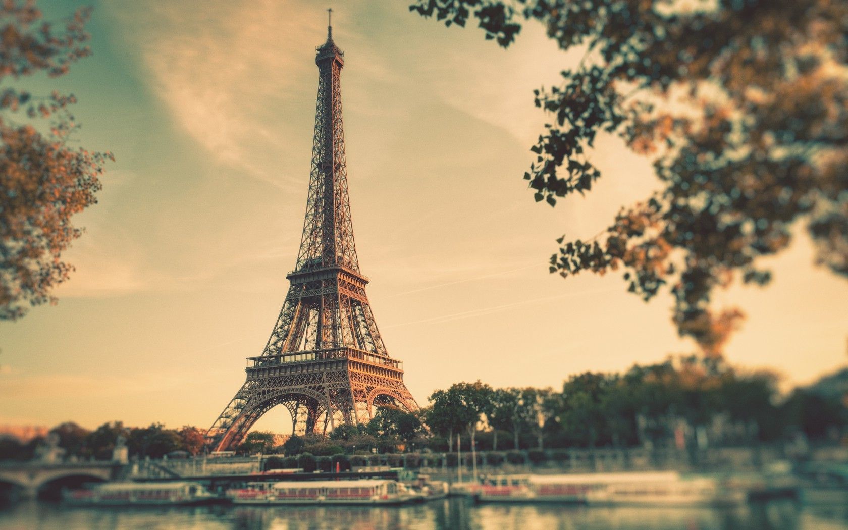 Vintage Eiffel Tower Tumblr Photography Hd Wallpaper, - Eiffel Tower - HD Wallpaper 