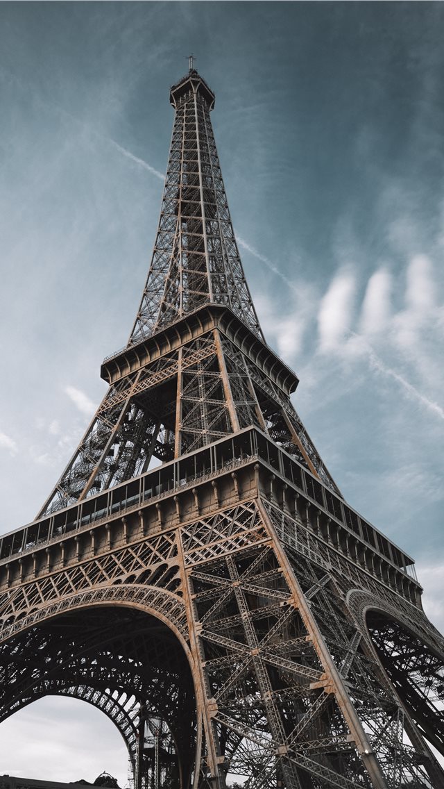 Macro Photography Of Eiffel Tower In Paris France Iphone - HD Wallpaper 
