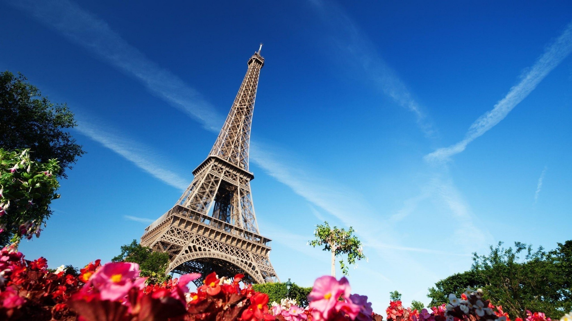 Eiffel Tower, Building, Architecture, Flowers, Paris, - Paris France Wallpaper Background - HD Wallpaper 