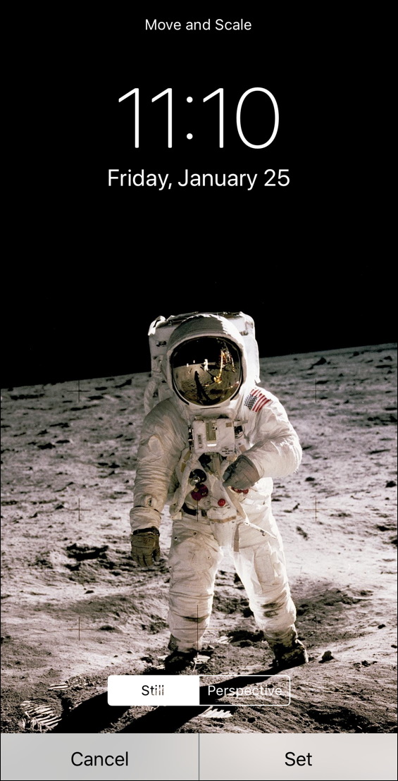 Set Photo As Wallpaper, Iphone Ios - Eleanor Roosevelt Future Belongs - HD Wallpaper 