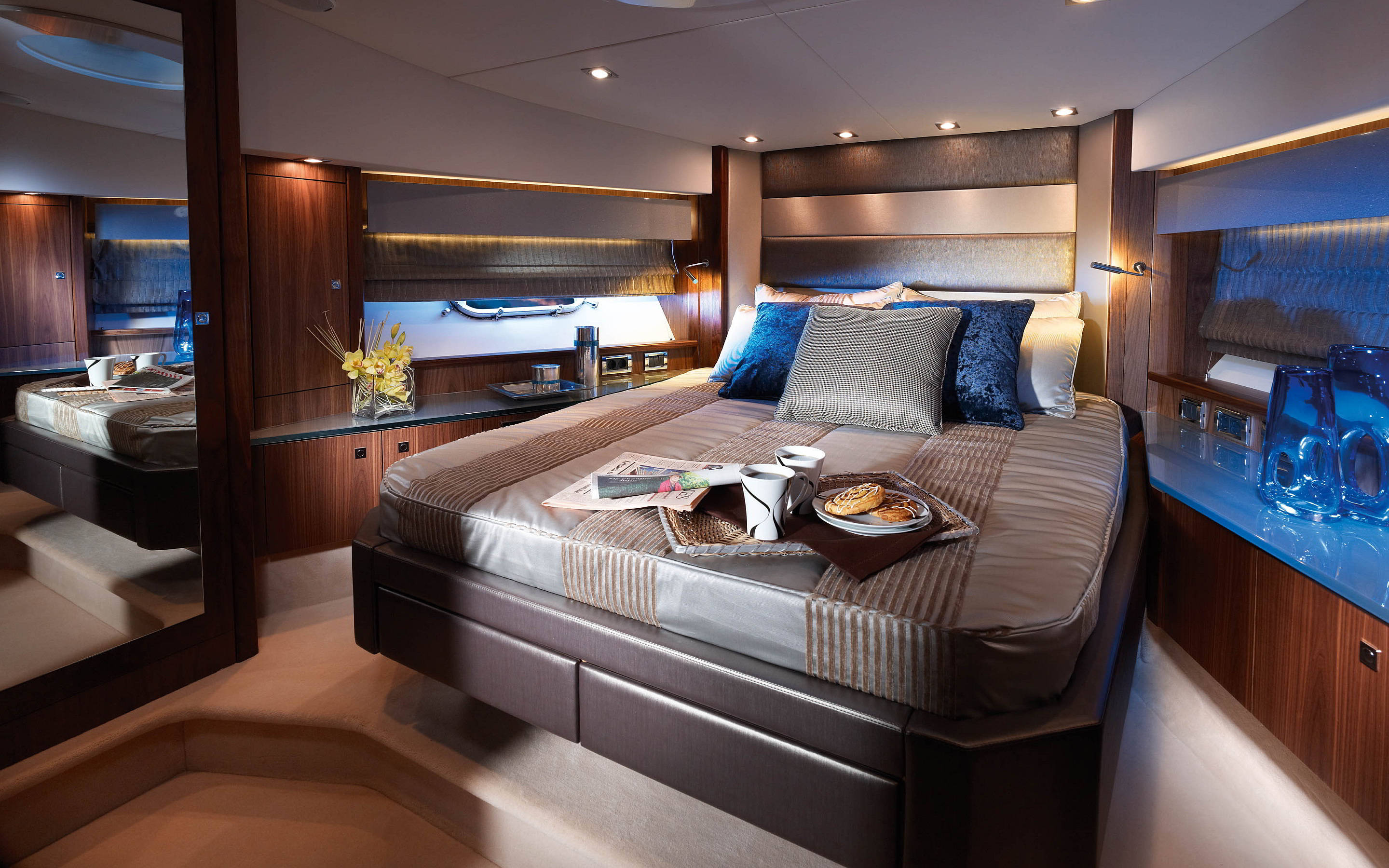 Luxury Yacht Bedroom - HD Wallpaper 
