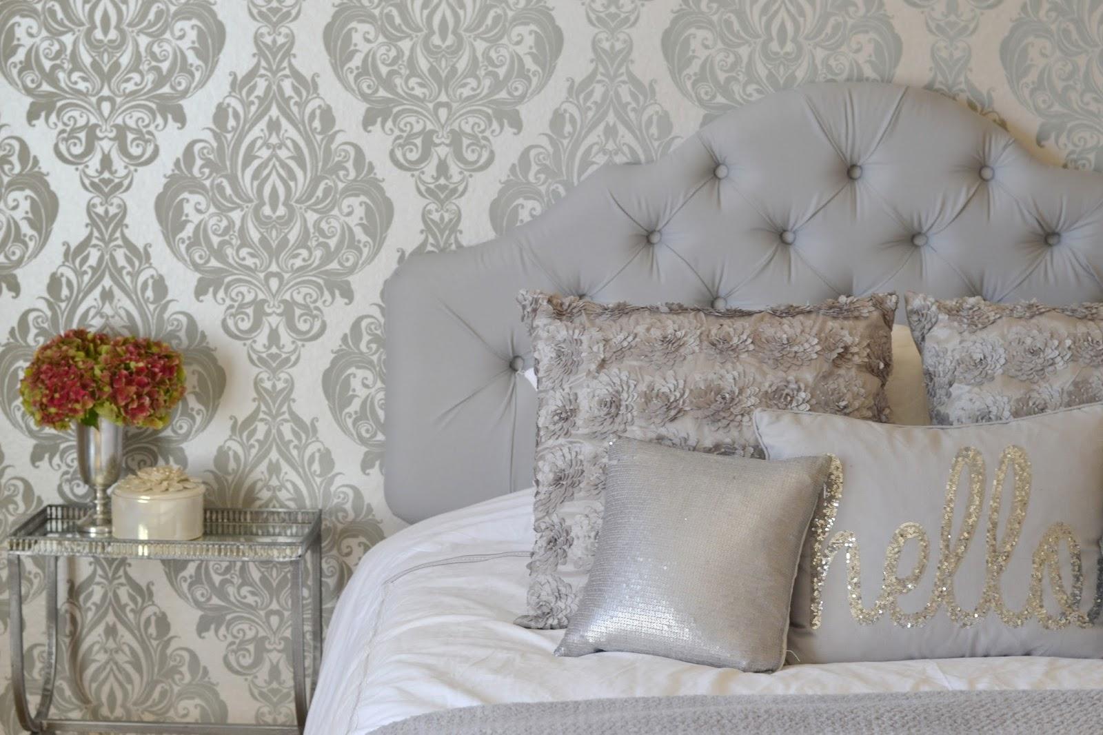 Silver Bedroom Wallpaper - Teenage Girls Bedroom - HD Wallpaper 