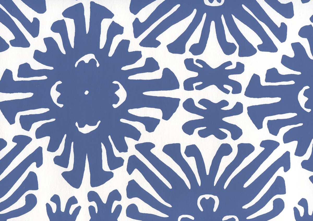 Sigourney Small Scale New Navy On White 2475wp - Quadrille Sigourney Large Scale - HD Wallpaper 