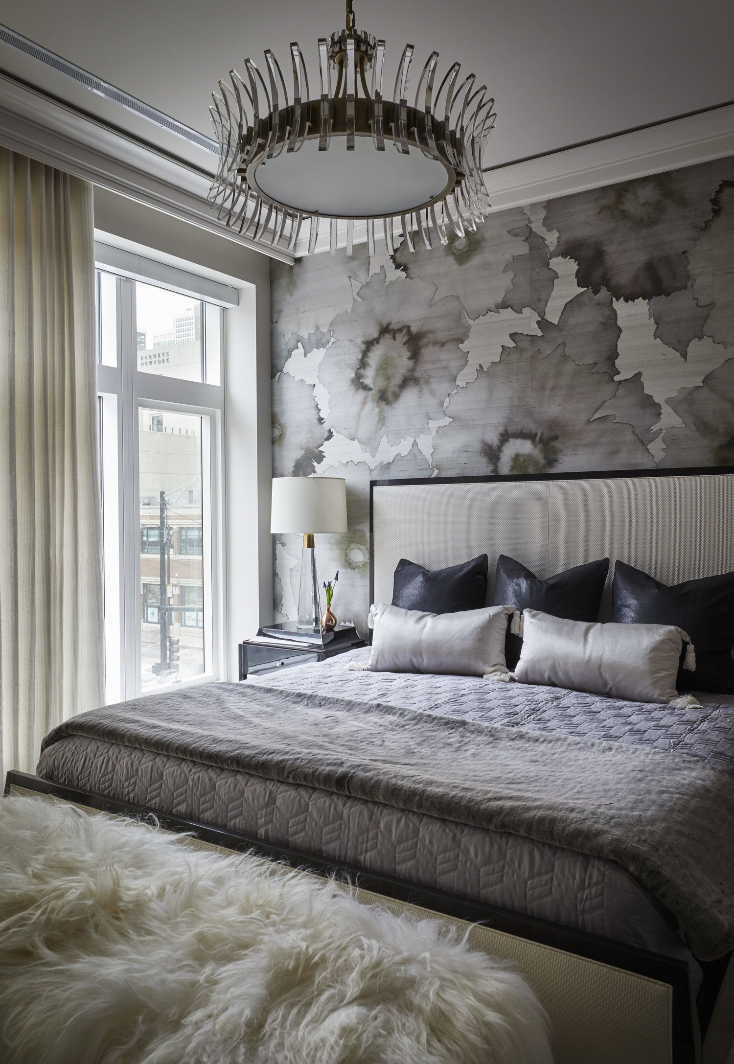 Modern Sophisticated Bedroom - HD Wallpaper 
