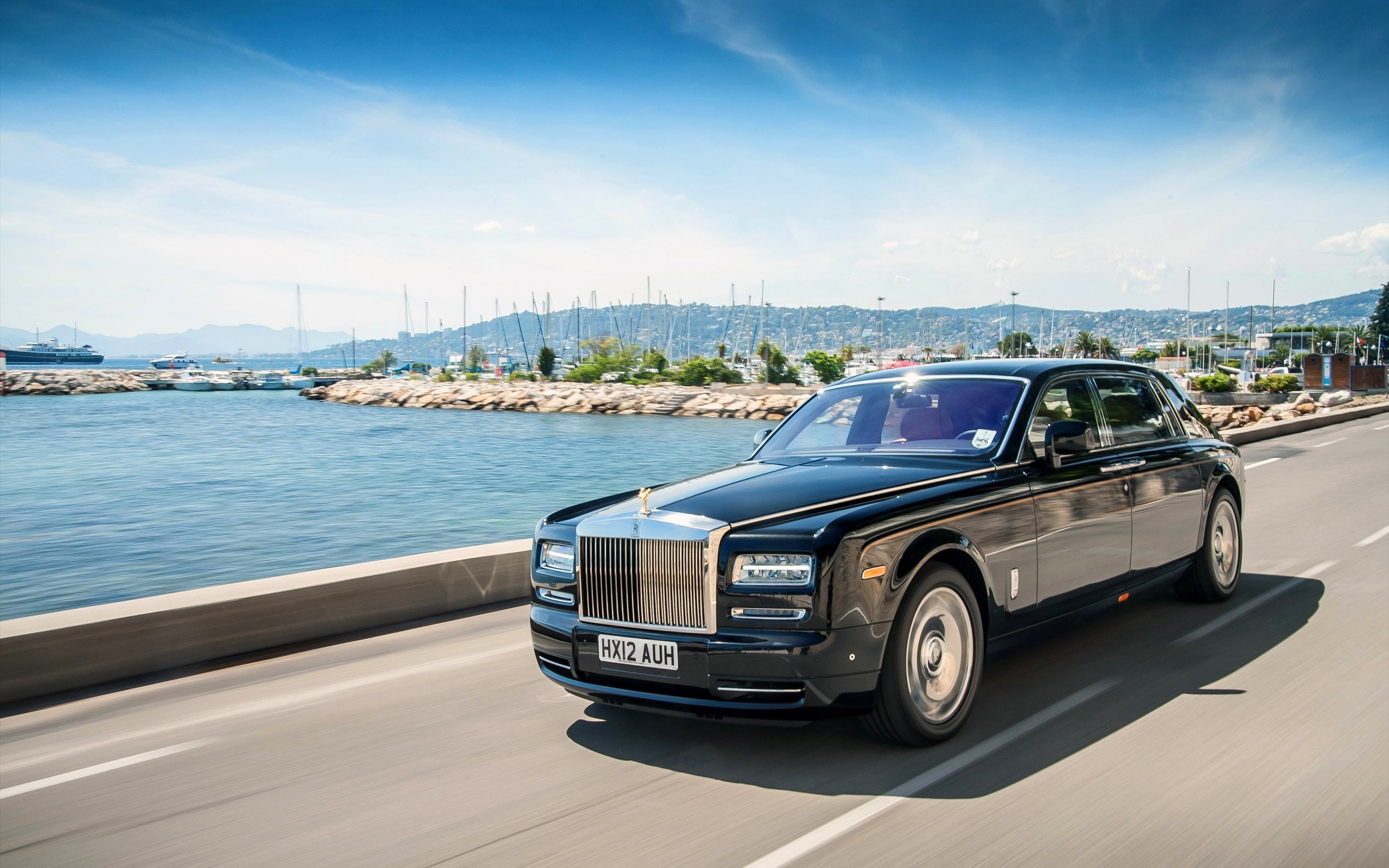 Rolls Royce Phantom Background - HD Wallpaper 