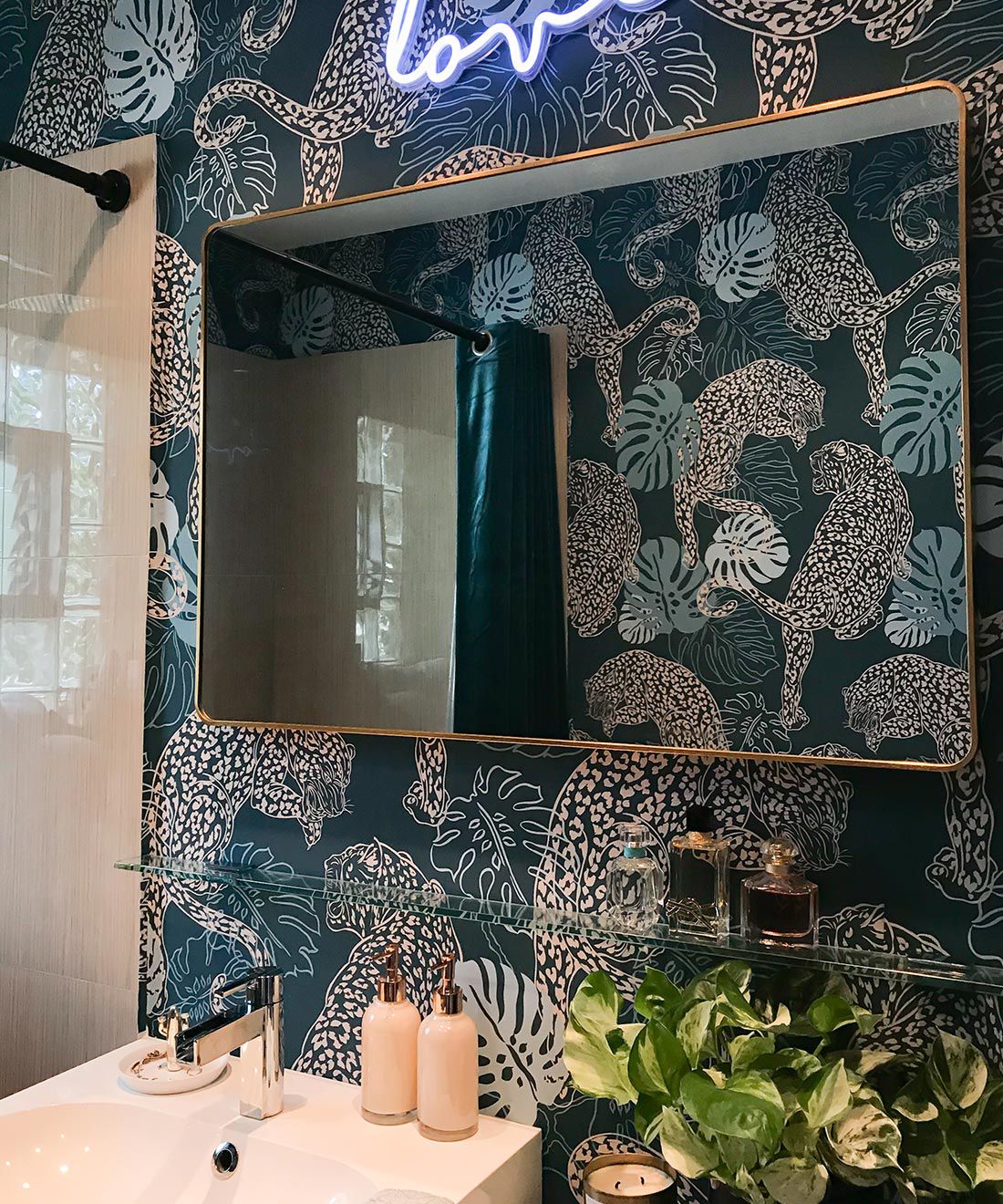 Bathroom - HD Wallpaper 