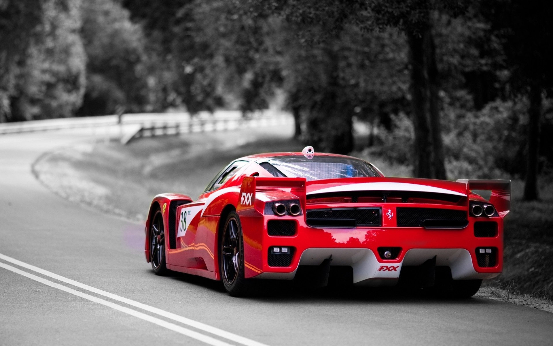 Wallpaper - Red Car Black And White - HD Wallpaper 