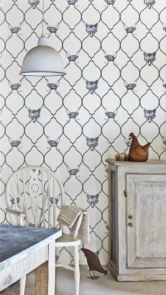 Fox And Hen - HD Wallpaper 