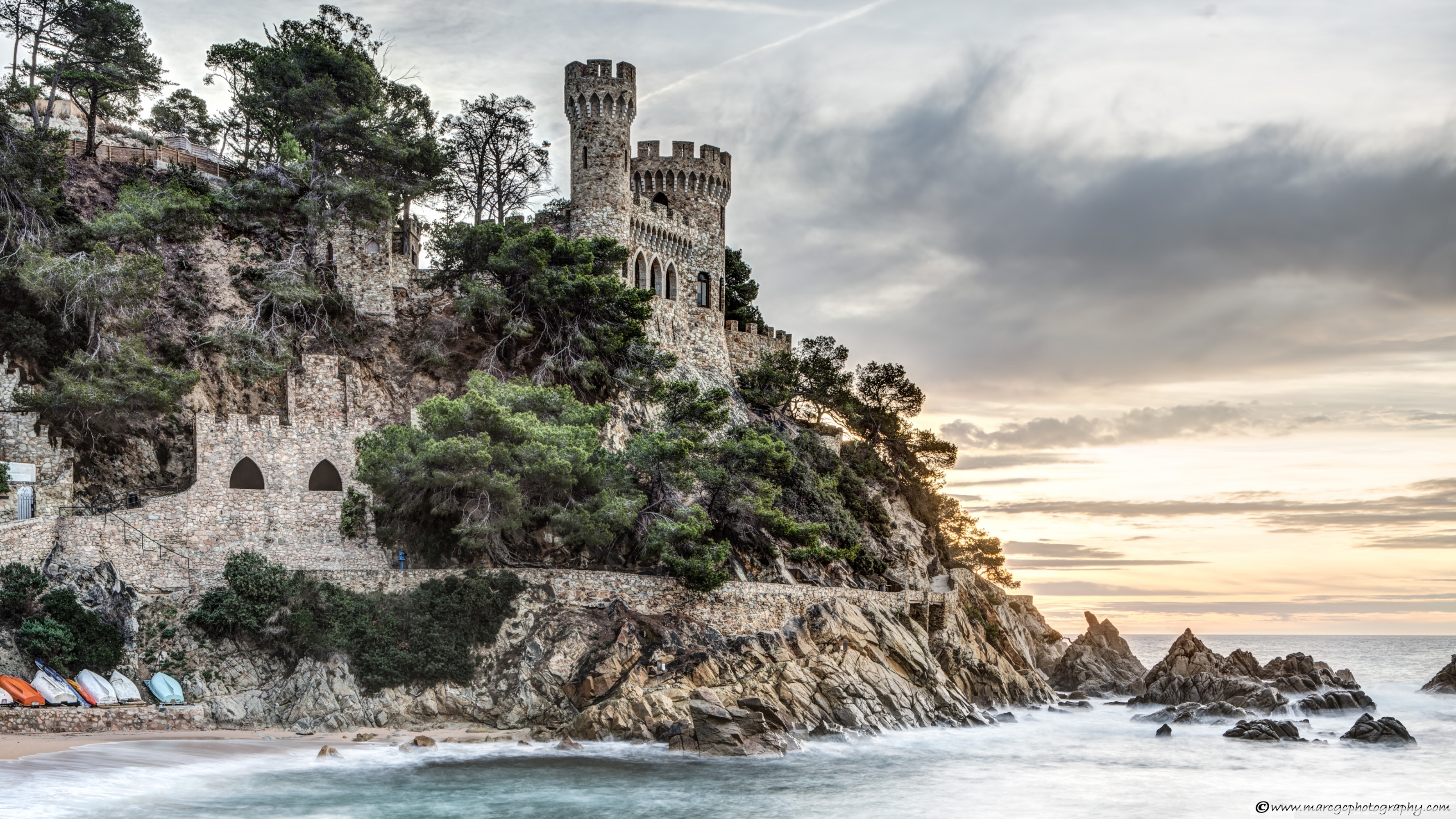 Tossa De Mar Castle - HD Wallpaper 