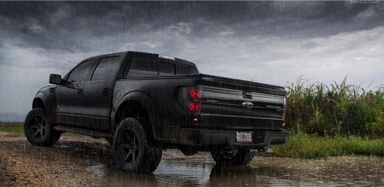 2018 Ford Lobo Hd Wallpaper - Ford Raptor Rain - HD Wallpaper 