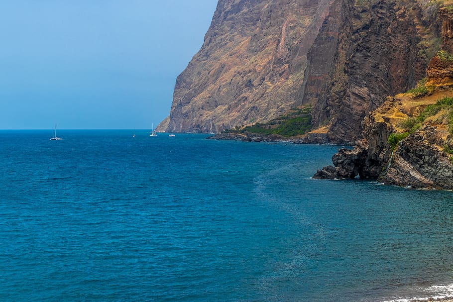 Câmara De Lobos - HD Wallpaper 