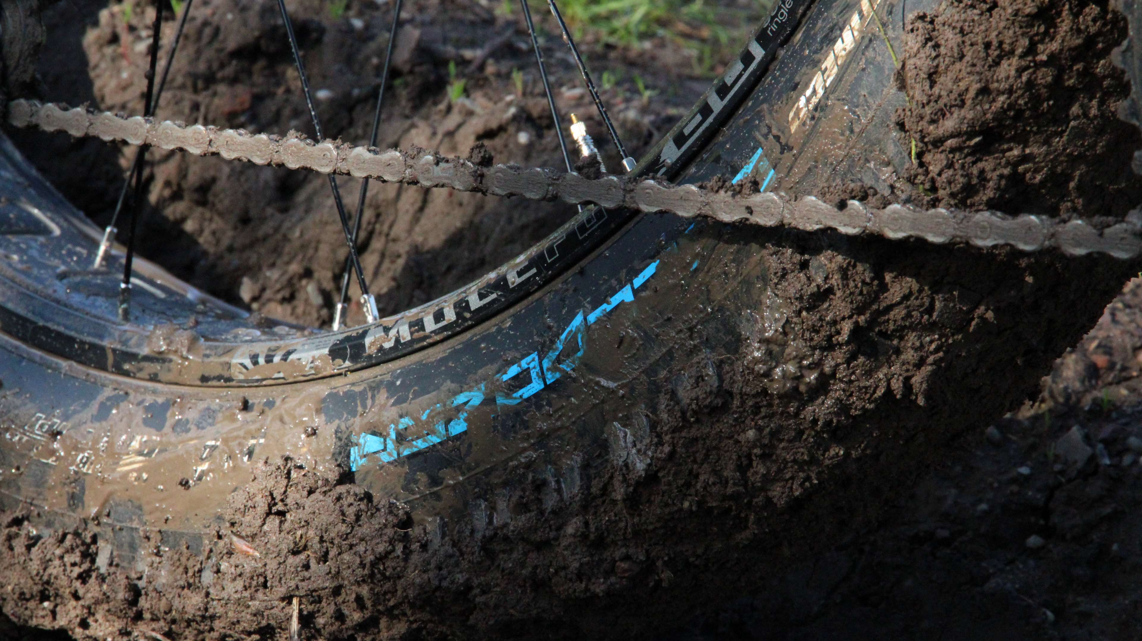 Road Bicycle - HD Wallpaper 