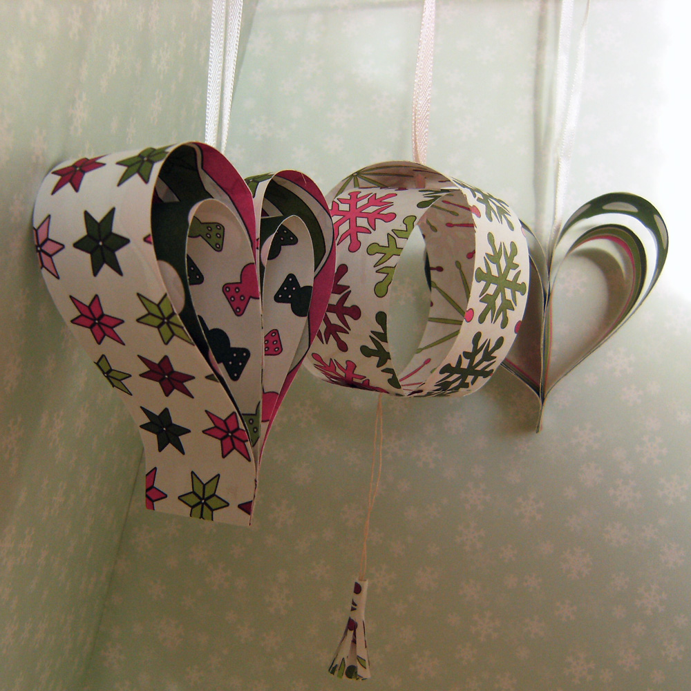 Paper Bauble Decorations - HD Wallpaper 