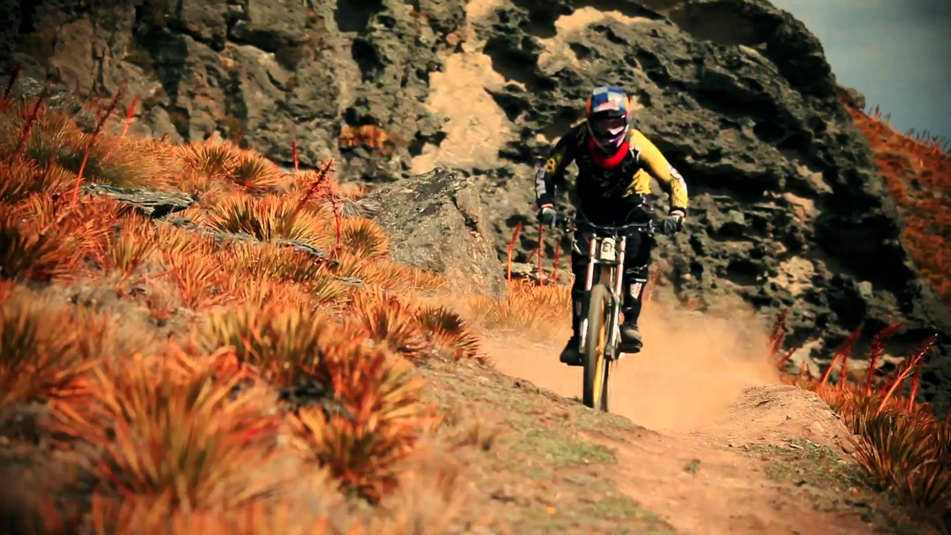 Downhill Mtb In New Zealand With Brook Macdonald - Downhill Wallpaper Red Bull - HD Wallpaper 