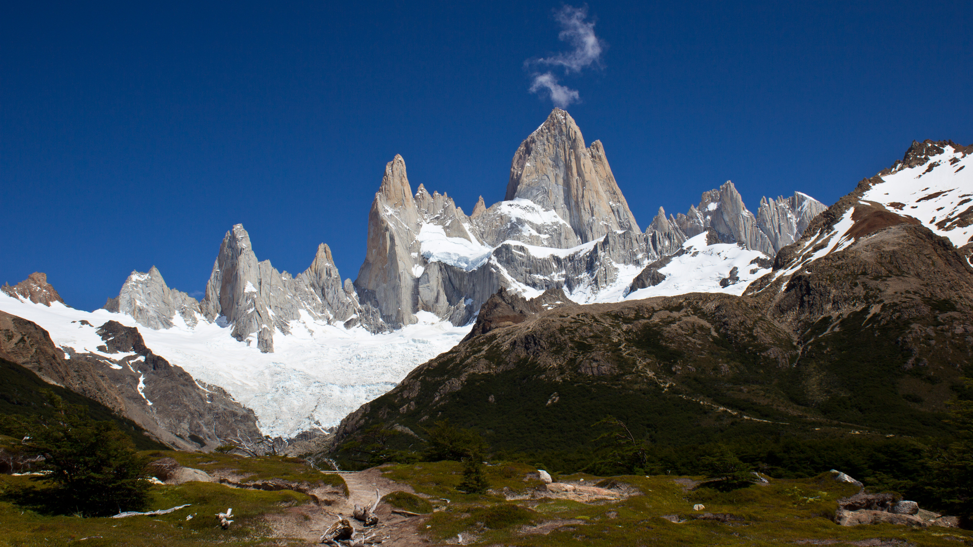 Monte Fitz Roy - HD Wallpaper 