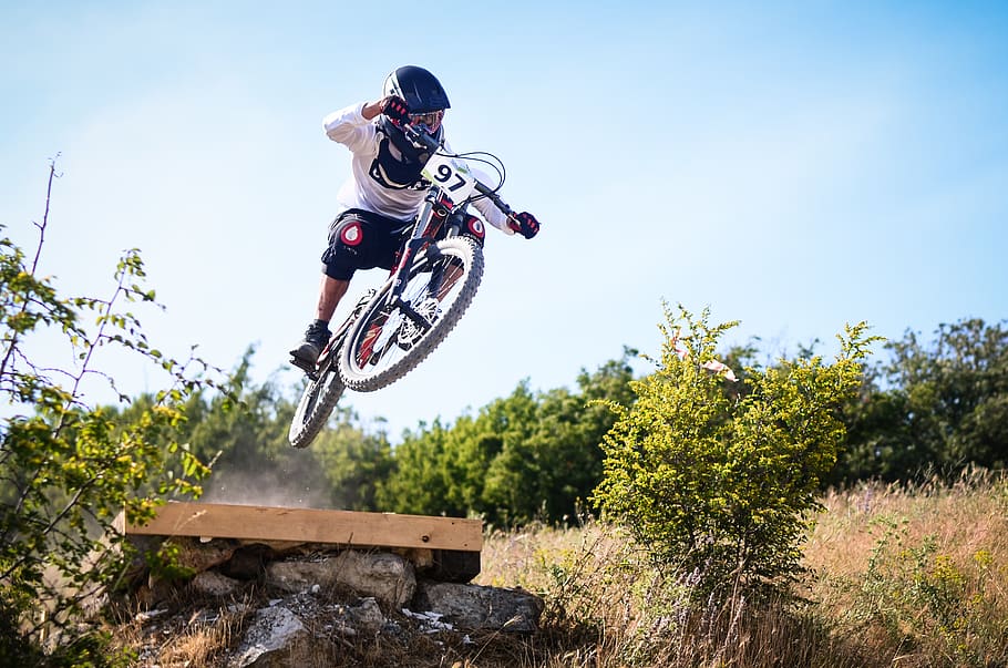 Bike, Downhill, Mtb, Sport, Skill, Extreme Sports, - Extreme Sport - HD Wallpaper 