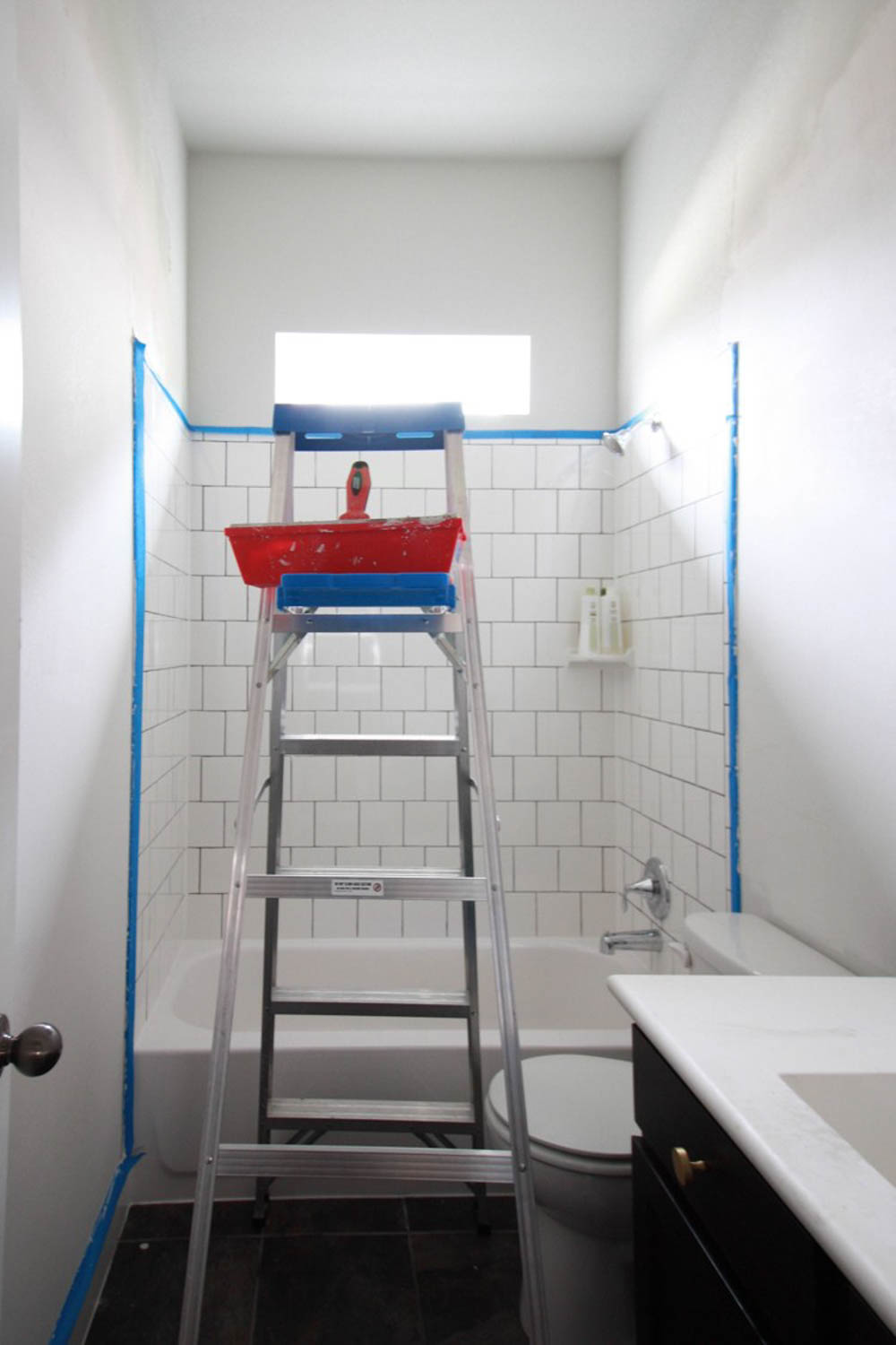 Skim Coat On Textured Walls - Bathroom - HD Wallpaper 