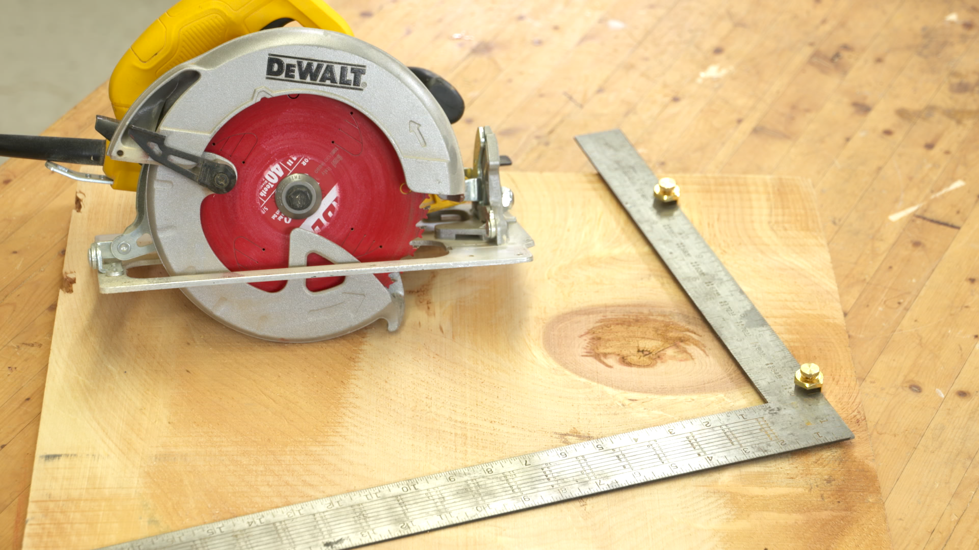 Circular Saw Square Cutting Guide - HD Wallpaper 