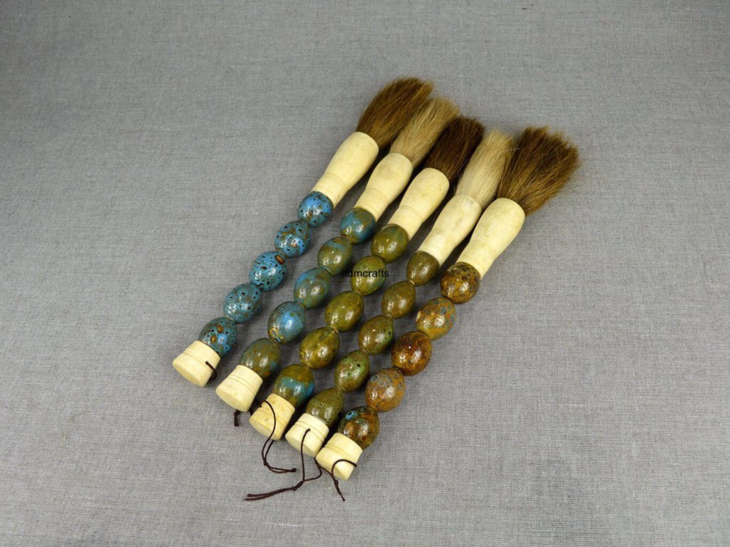 Brush - HD Wallpaper 