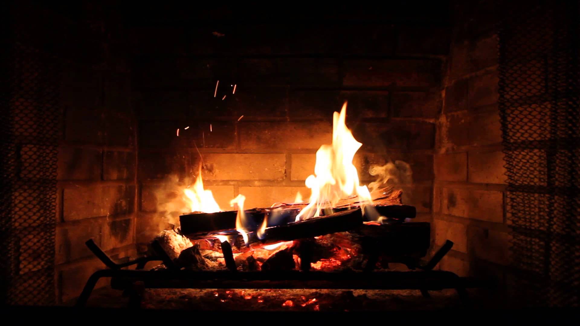 Cozy Fire In The Fireplace - HD Wallpaper 