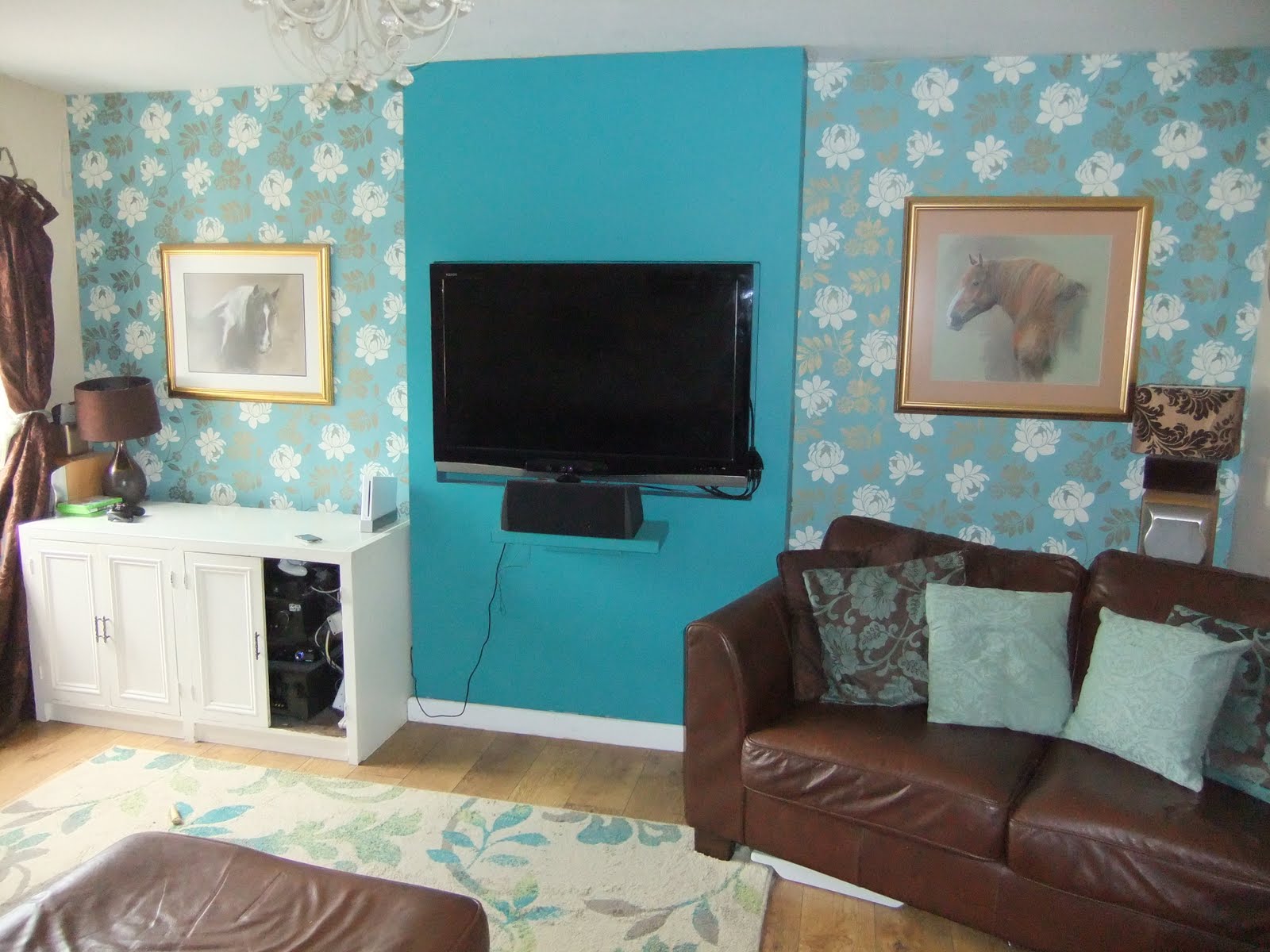 Http - //4 - Bp - Blogspot - Com/ X Jm7h Lenq/td - Brown Sofa With Duck Egg Blue - HD Wallpaper 