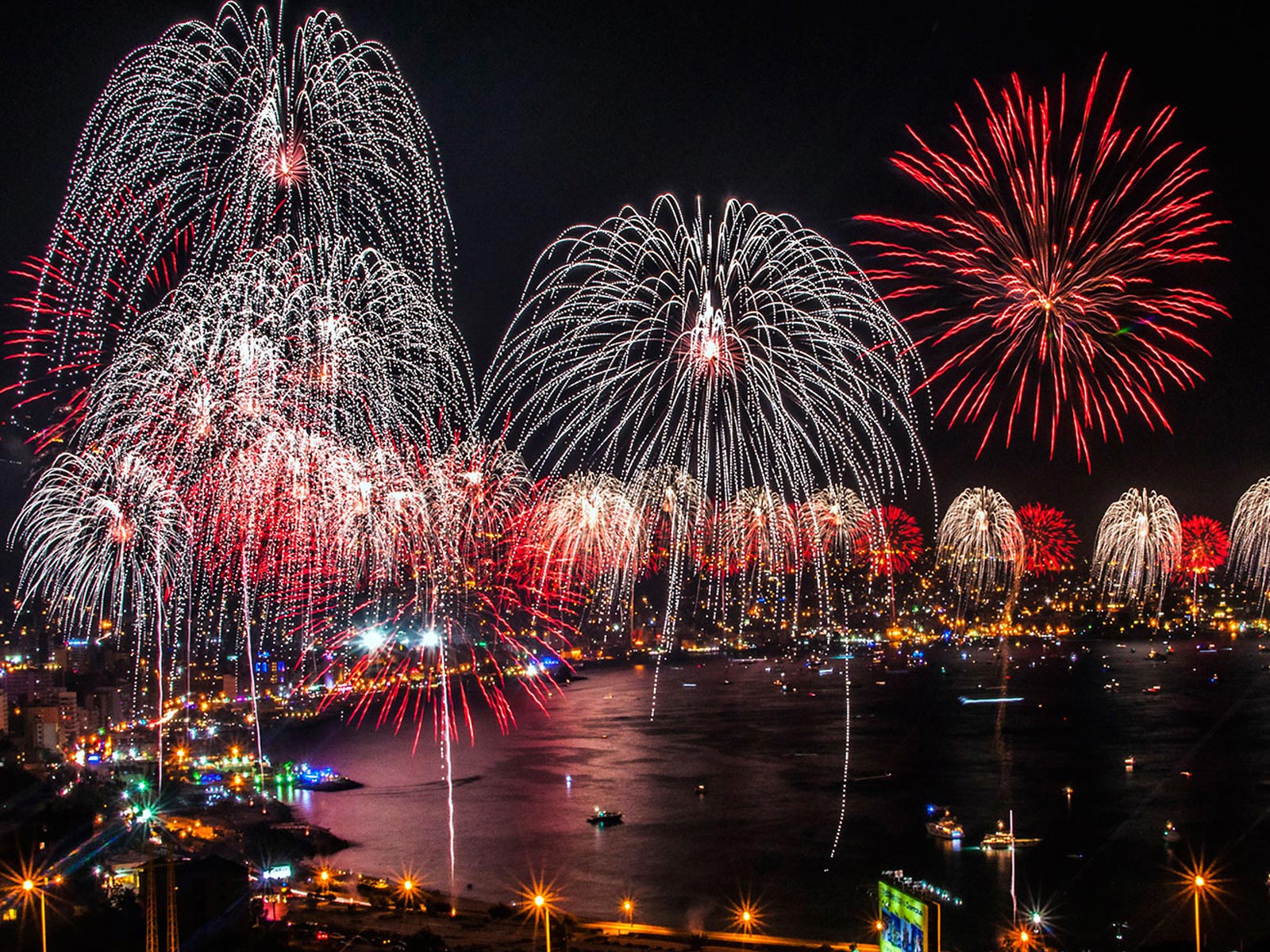 2015 Fireworks Wallpaper Hd - HD Wallpaper 