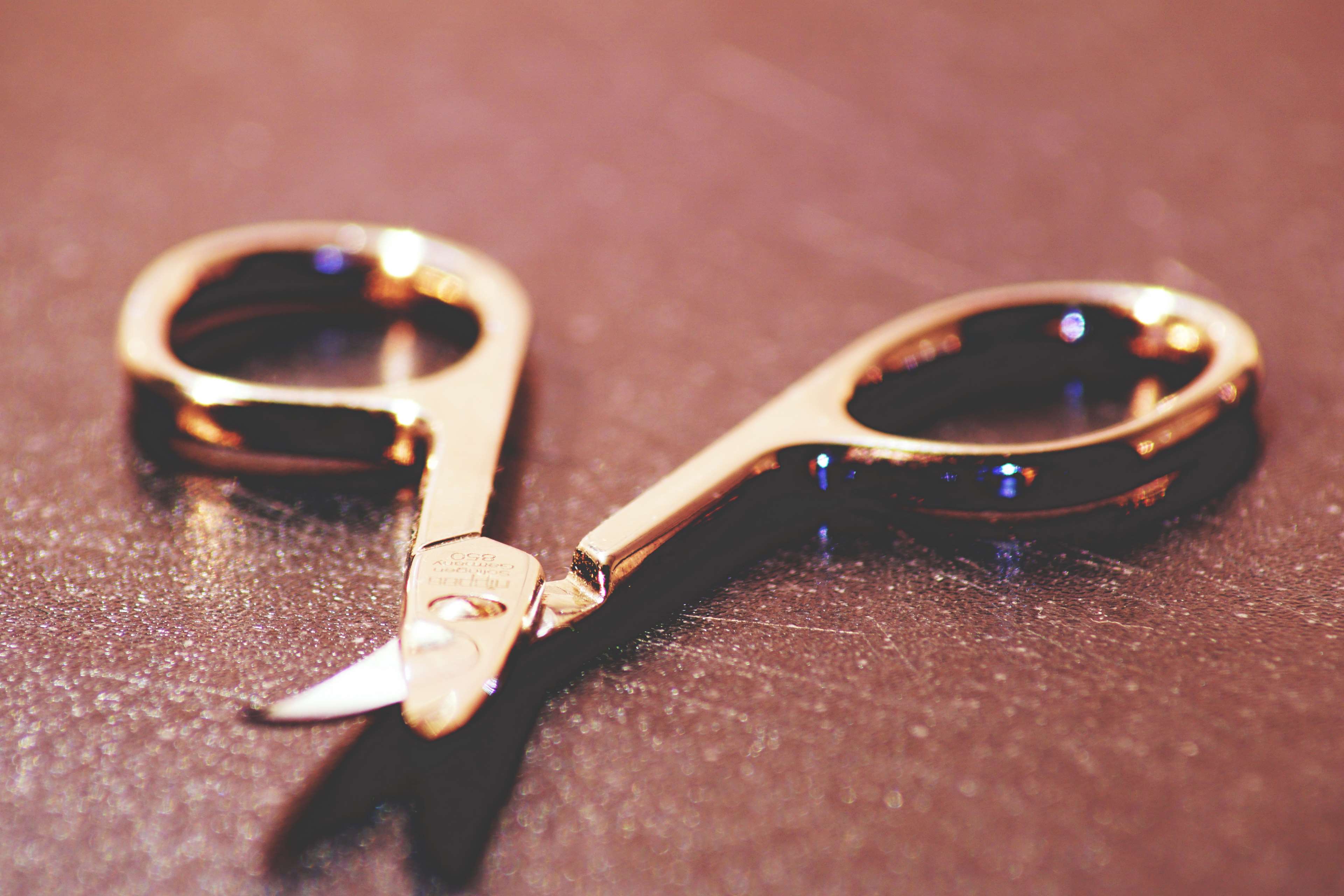 Close Up Scissors - HD Wallpaper 