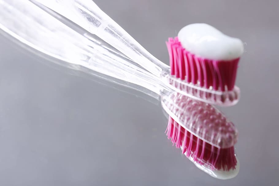 Toothbrush, Closeup, Paste, Clean, Morning, Healthcare, - Broom - HD Wallpaper 