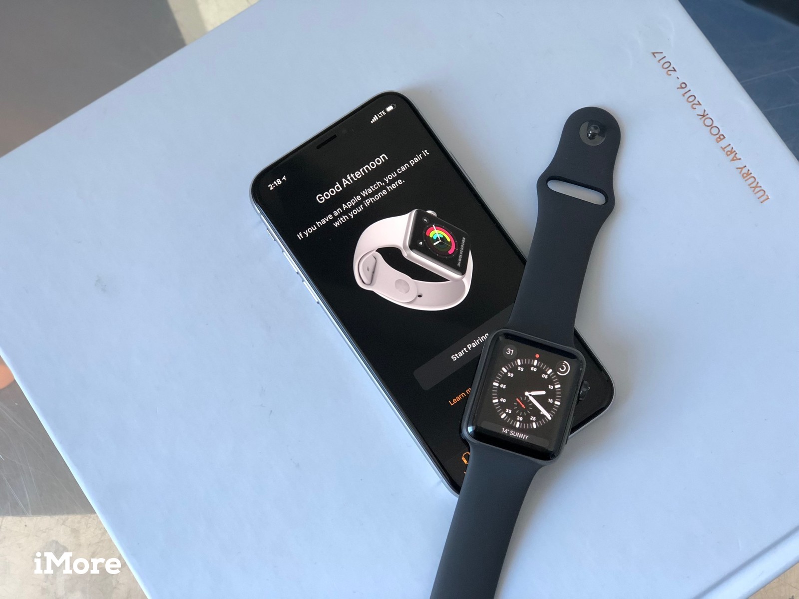 How To Manage Your Icloud Account On Apple Watch - Iphone Xr With Apple Watch - HD Wallpaper 