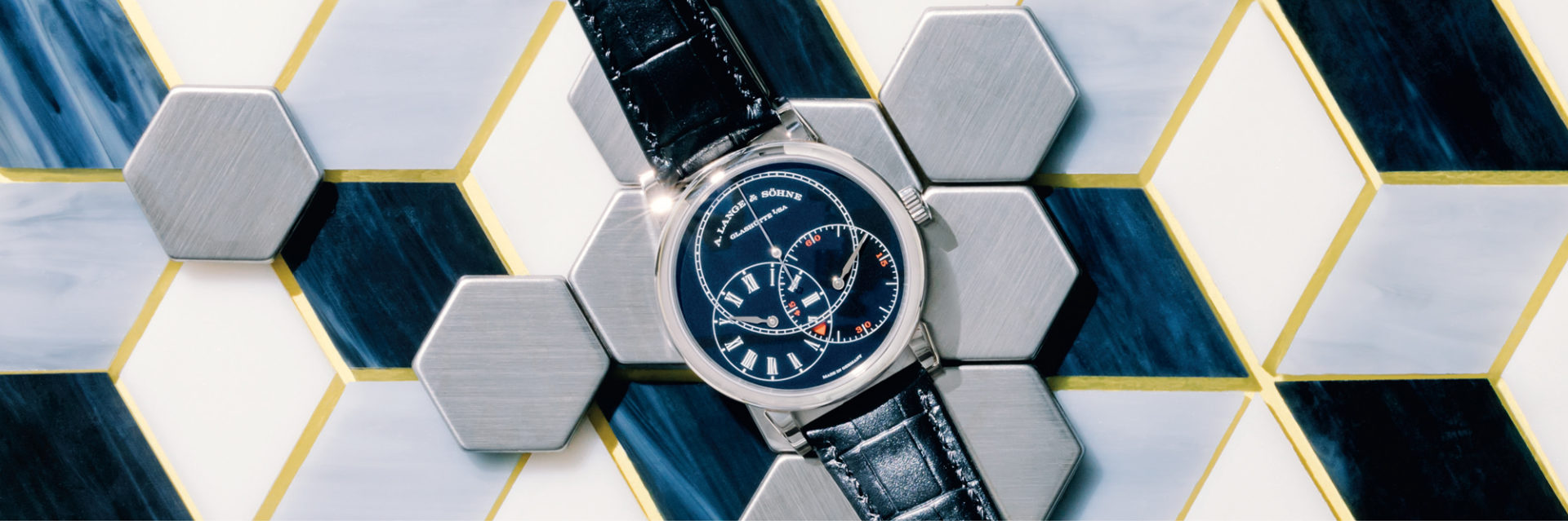 Analog Watch - HD Wallpaper 