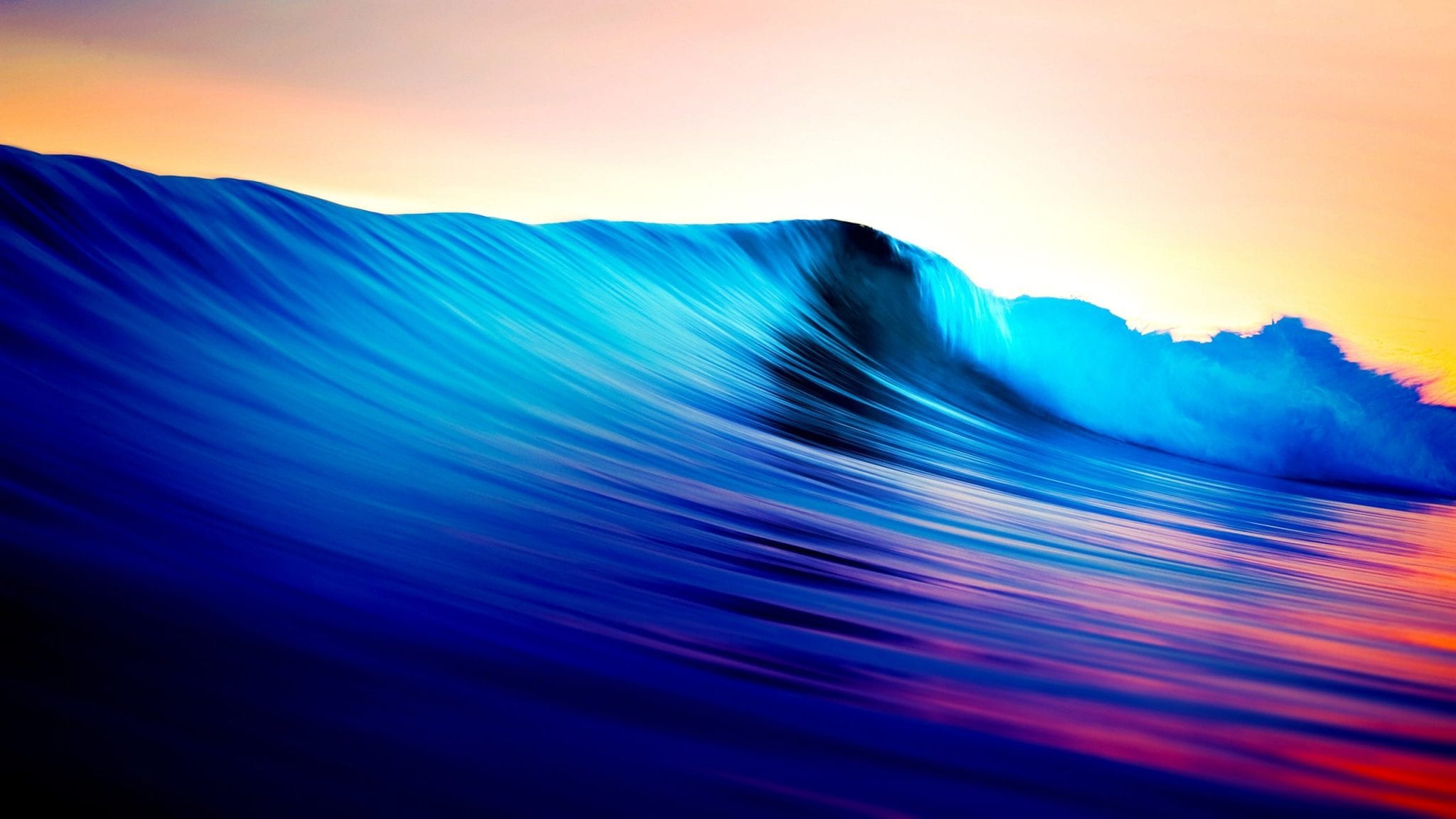 Red And Blue Ocean Waves - HD Wallpaper 
