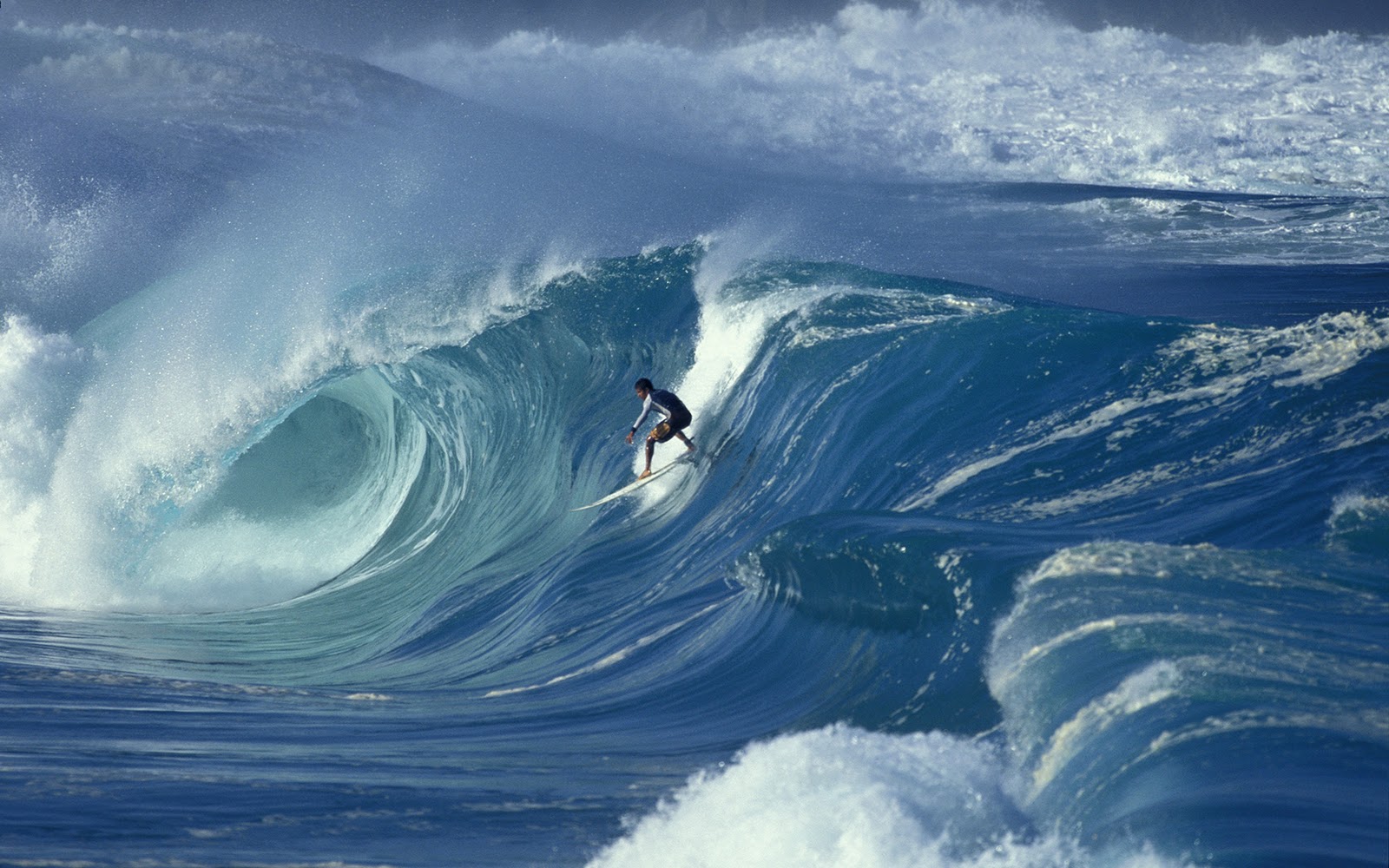 Live Wallpapers Hd Group - Surfing Waves Wallpaper Hd - HD Wallpaper 