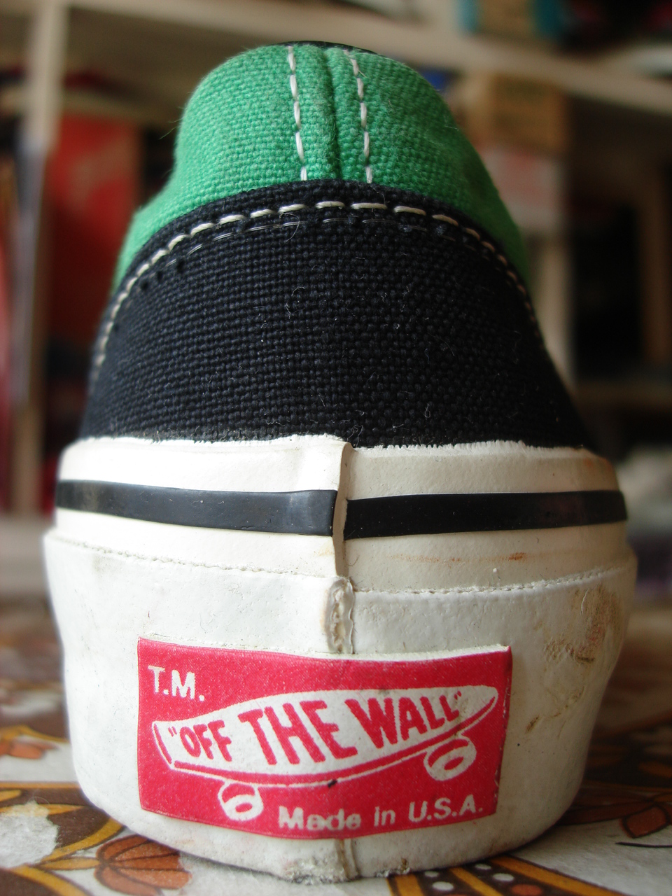 Slip-on Shoe - HD Wallpaper 