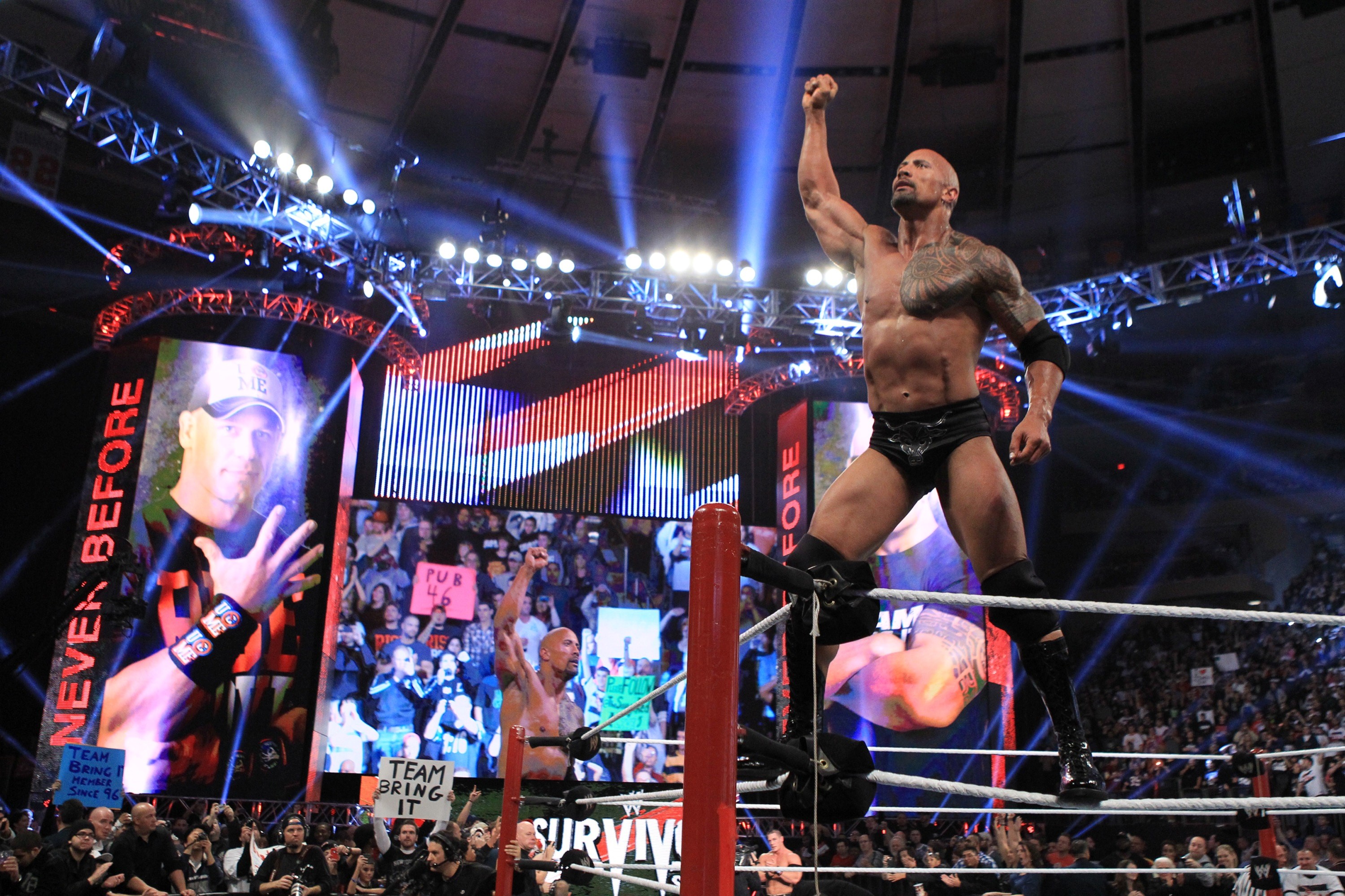 The Rock Most Popular Wrestler Of Wwe Hd Wallpapers - Rock Survivor Series 2011 Entrance - HD Wallpaper 