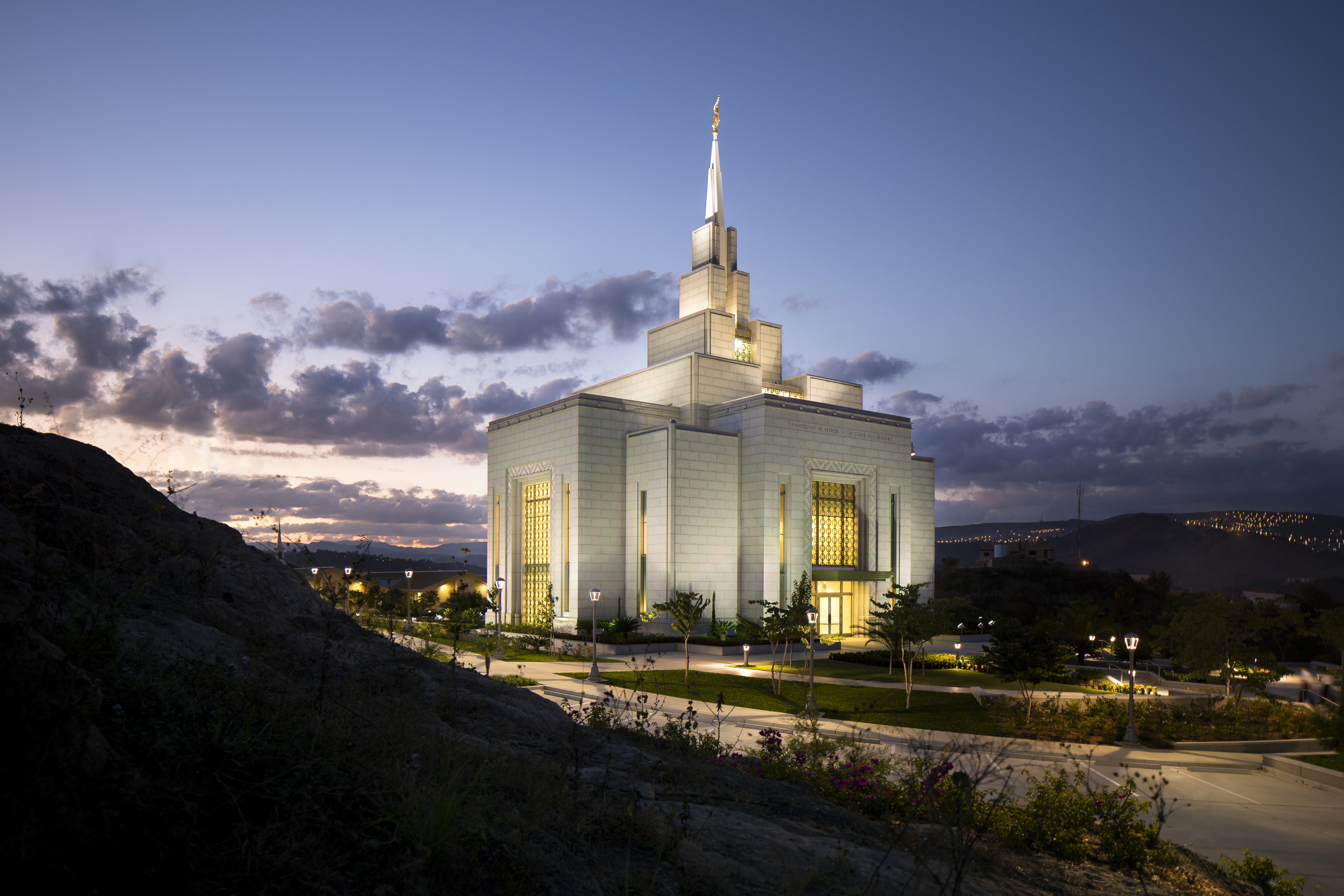 Honduras Lds Temple - HD Wallpaper 