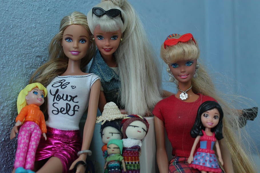 Dolls, Portrait, Play, Barbi, Friends, Beautiful, Person, - Barbie - HD Wallpaper 