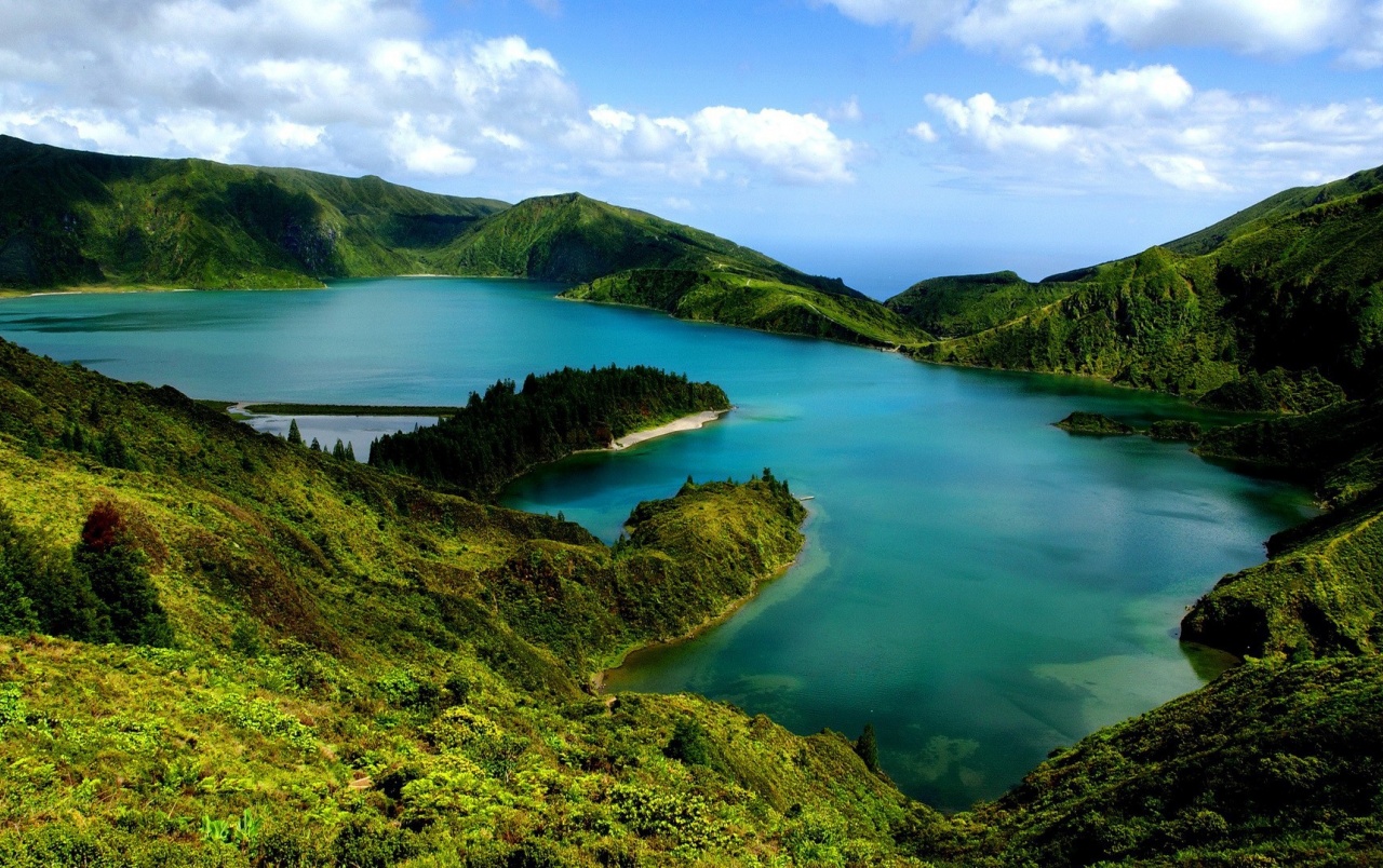 Lovely Sao Miguel Portugal Wallpapers - Lagoa Do Fogo - HD Wallpaper 