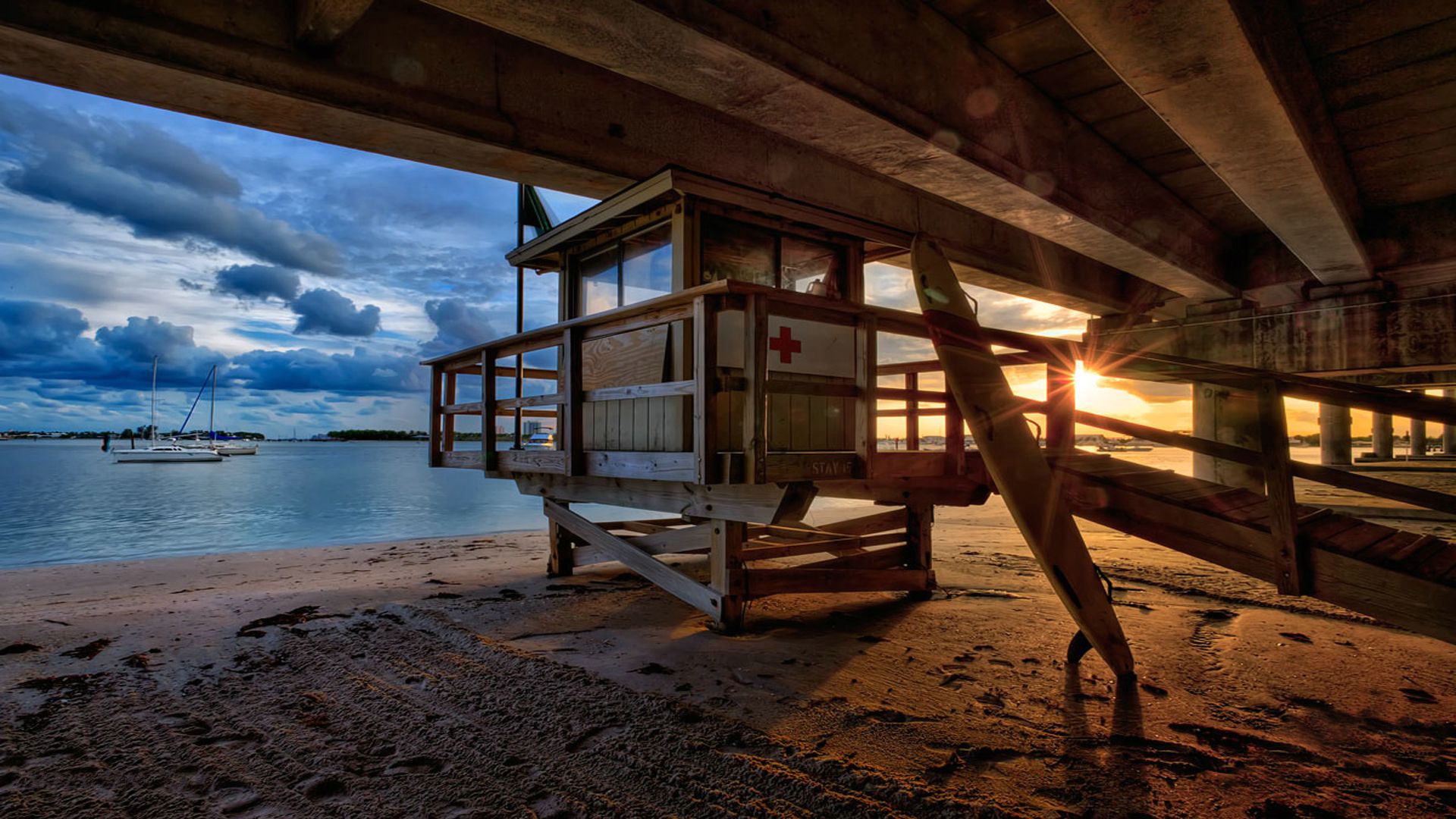 Lifeguard Station - HD Wallpaper 