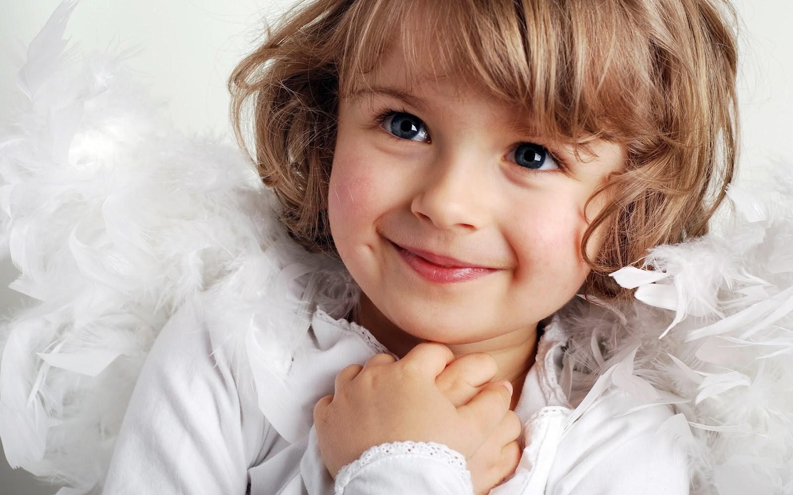 Hd Images Baby Laughing Girl - HD Wallpaper 