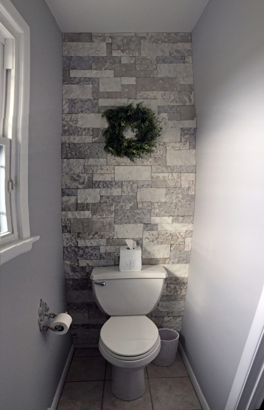 Airstone Bathroom Accent Wall The Kelly Homestead Dark - Home Decor Bathroom Tiles - HD Wallpaper 