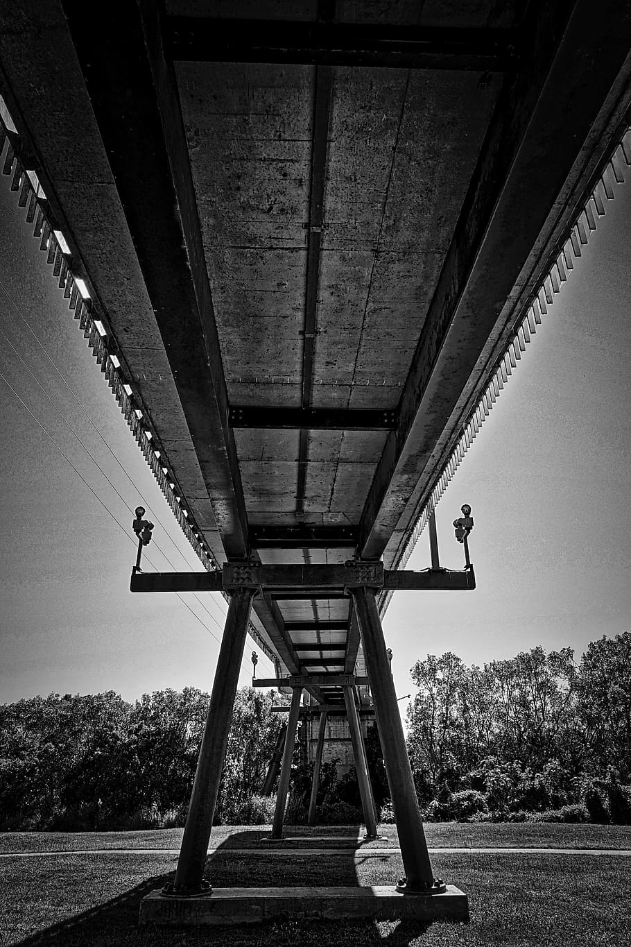 Bridge, Span, Suspension, Construction, Structure, - Monochrome - HD Wallpaper 